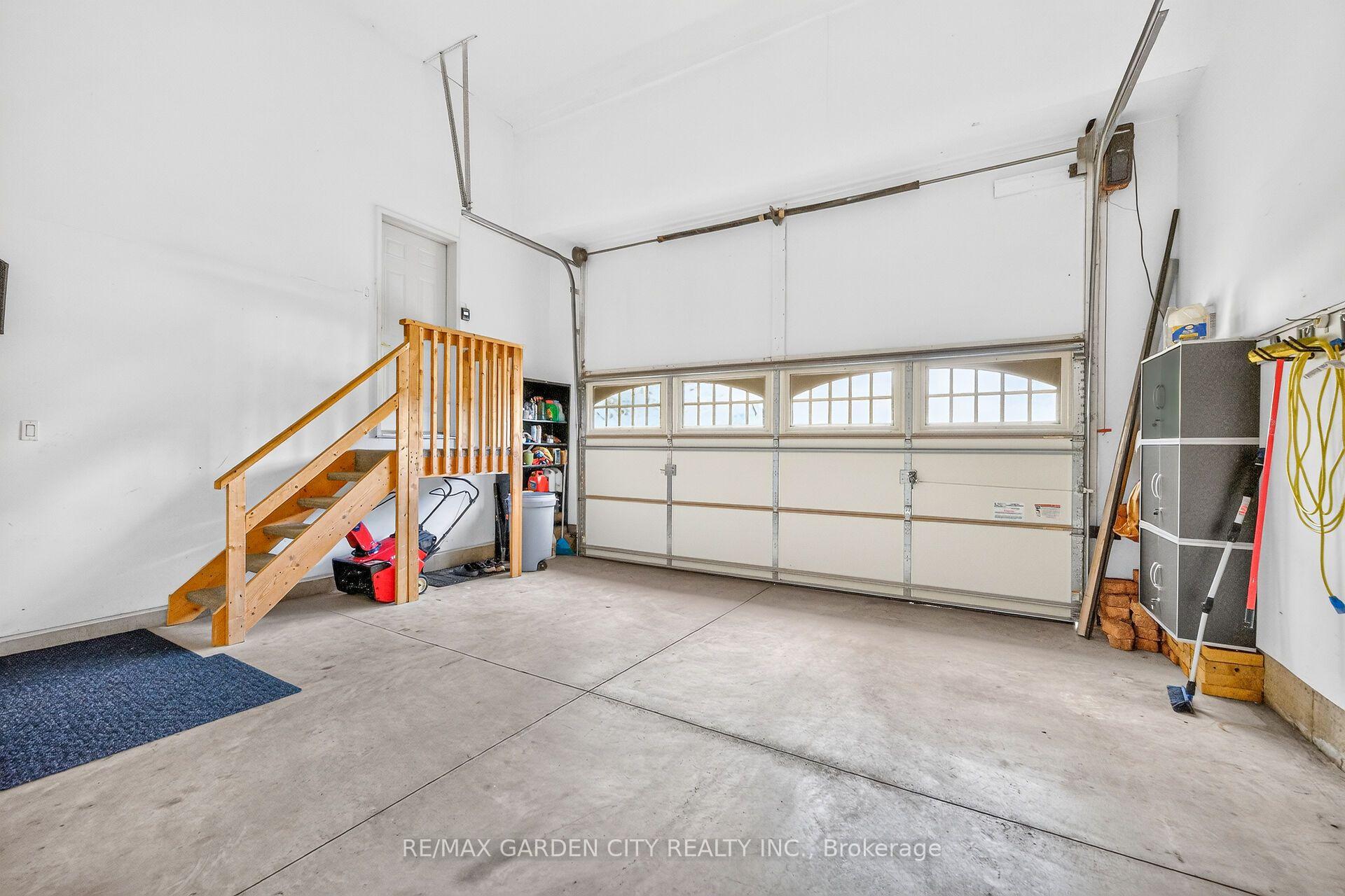 Photo 35 of 18 Heathcote Court, Grimsby, Grimsby East — HOMEH