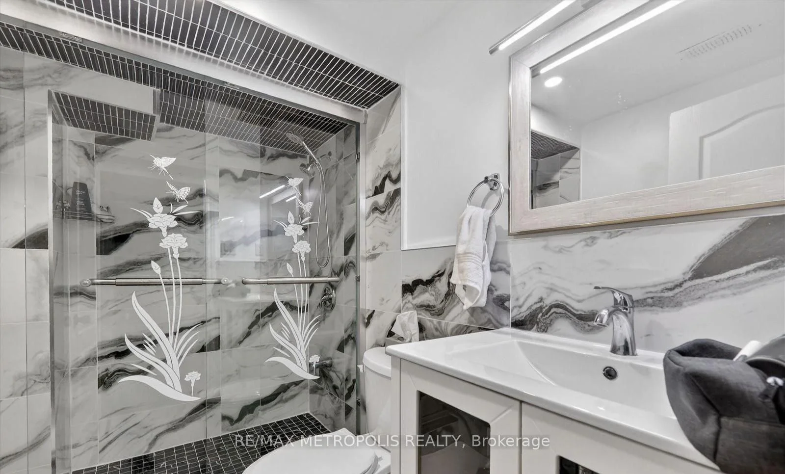 Photo 21 of 30 Melchior Drive, Scarborough, West Hill — HOMEH