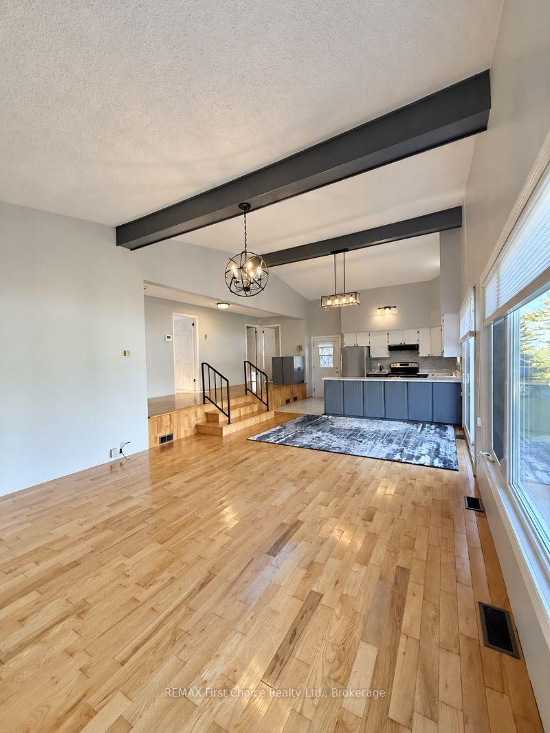 Photo 6 of 123 Albany Place, Greenstone, TB-96 — HOMEH