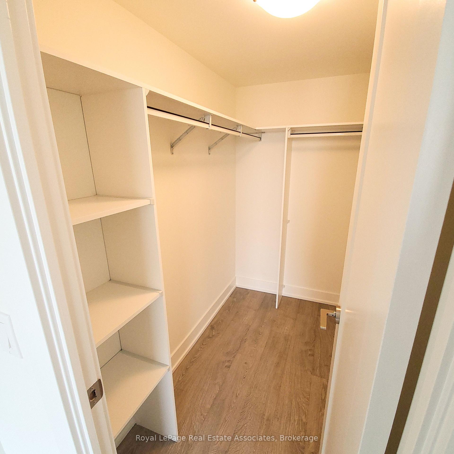 Photo 9 of Unit 1519, 9 Mabelle Avenue, Etobicoke, Islington-City Centre West — HOMEH