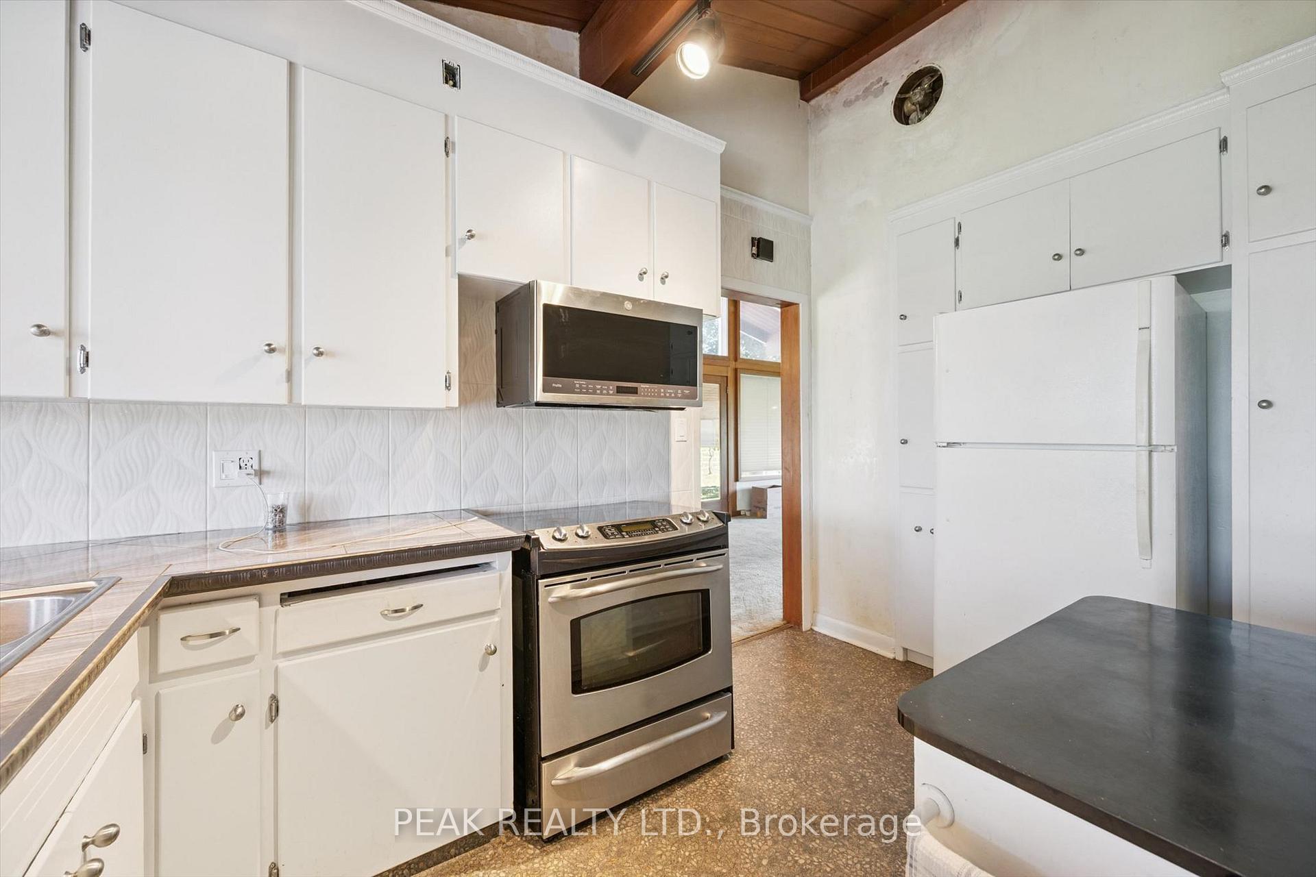 Photo 17 of 234 Brant Road, Brant, South Dumfries — HOMEH