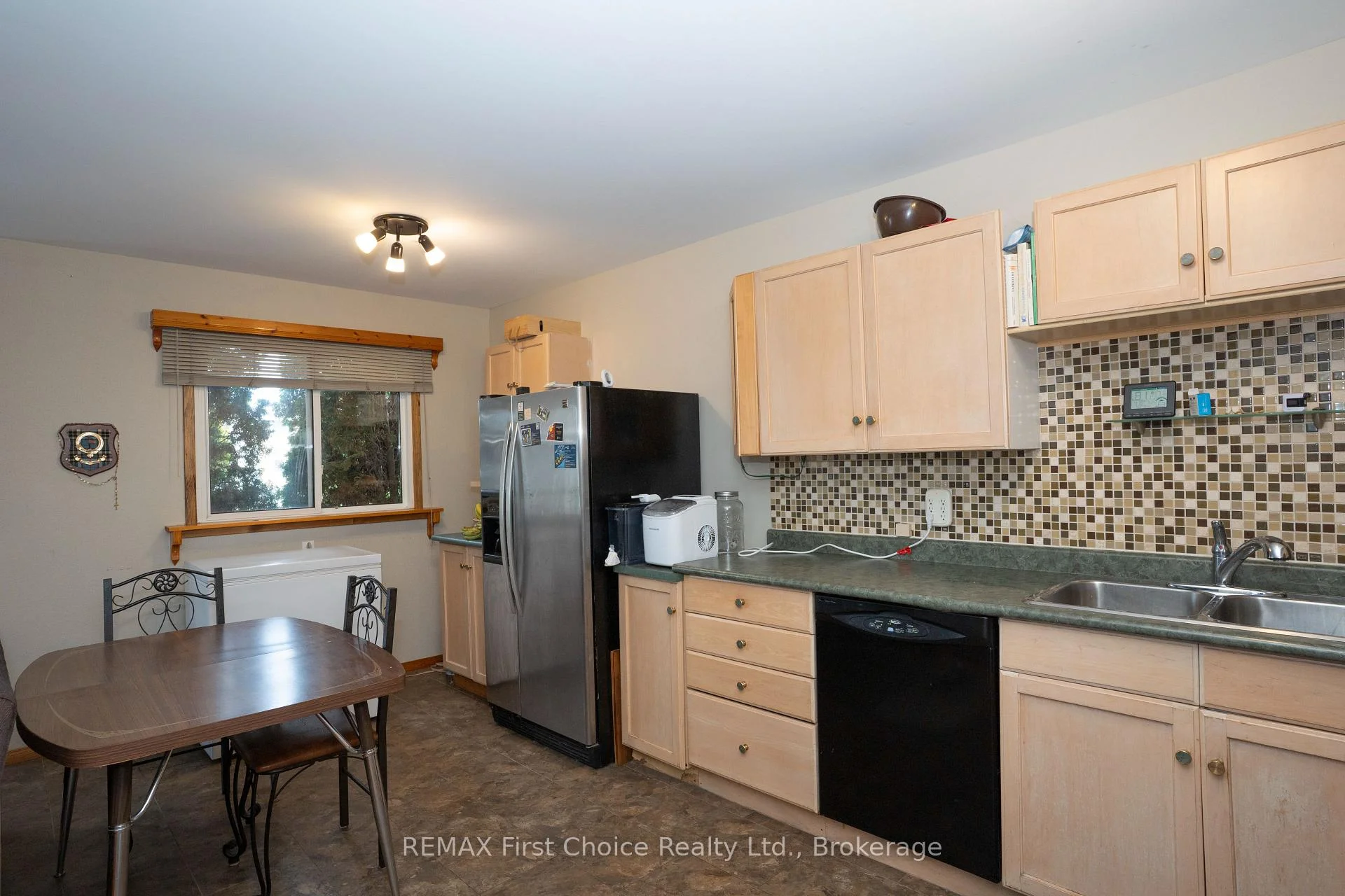 Photo 7 of 467 James Street N, Thunder Bay, Northwood Park — HOMEH