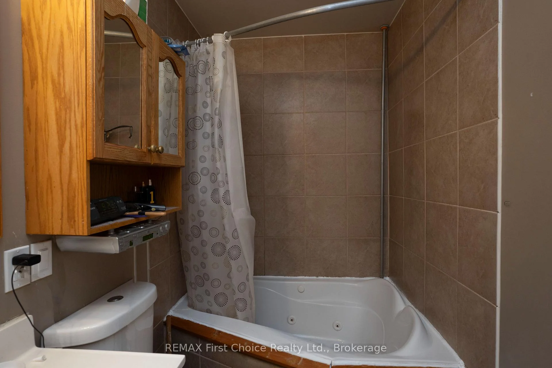 Photo 12 of 467 James Street N, Thunder Bay, Northwood Park — HOMEH