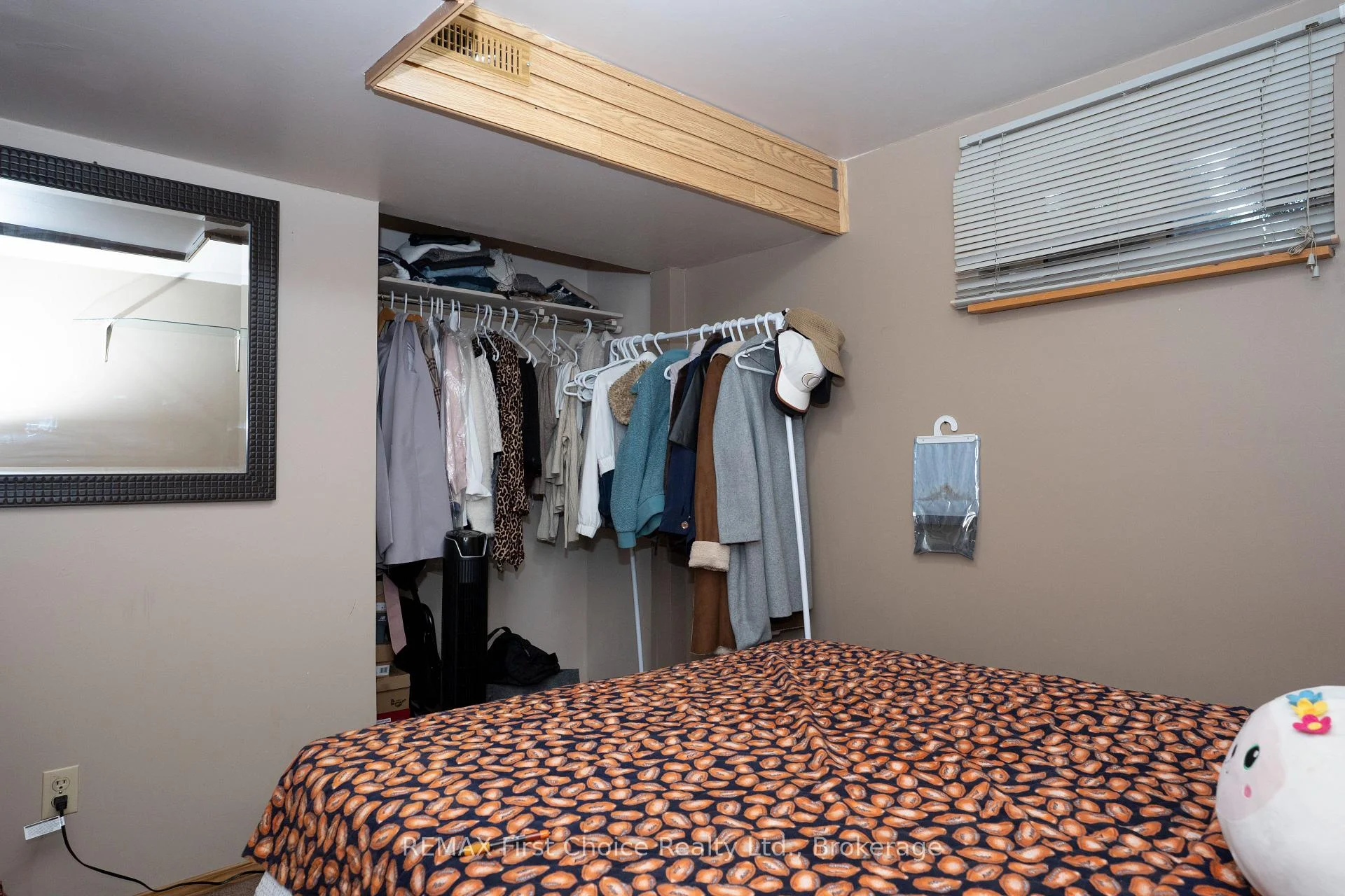 Photo 20 of 467 James Street N, Thunder Bay, Northwood Park — HOMEH