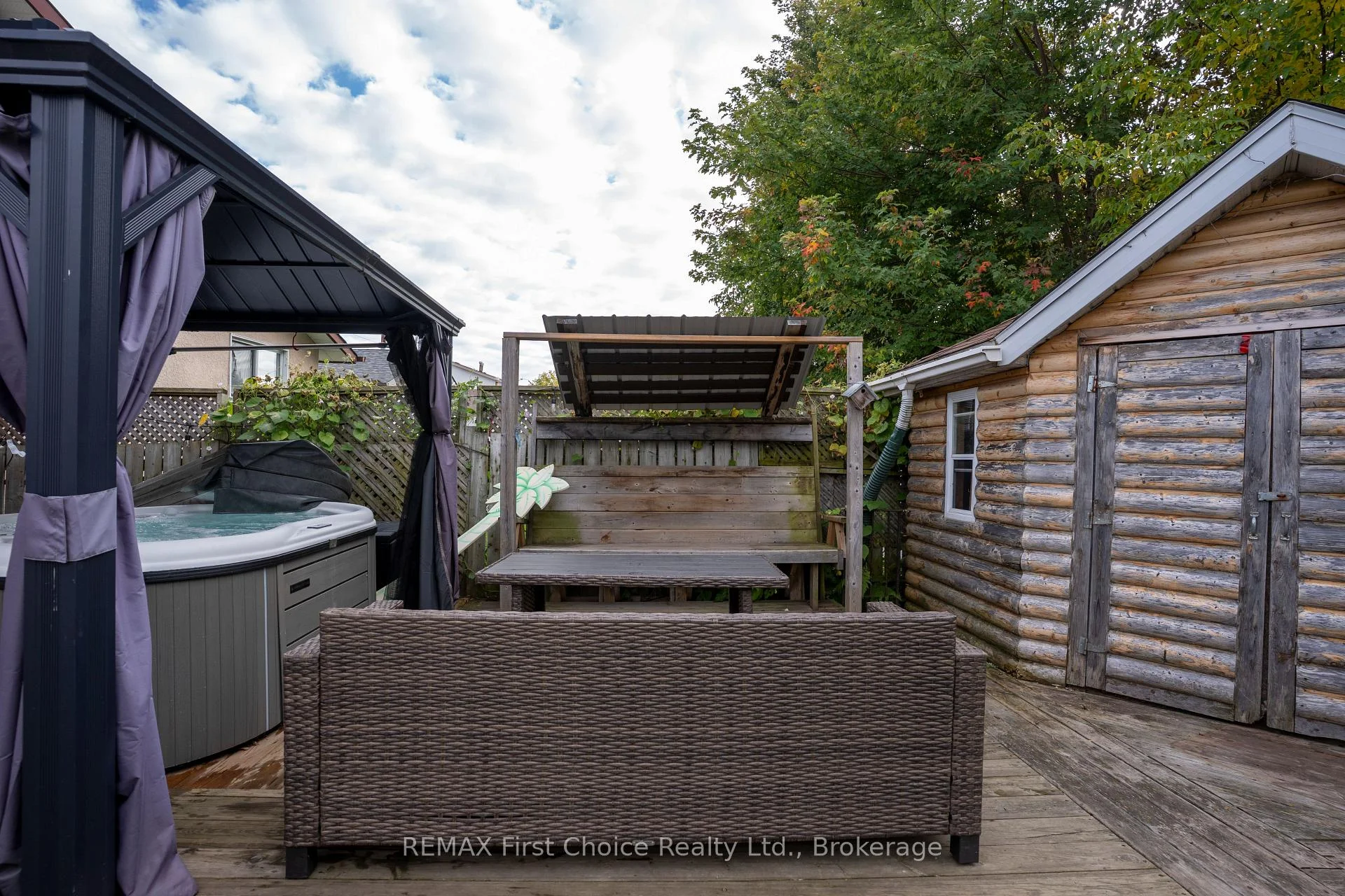 Photo 28 of 467 James Street N, Thunder Bay, Northwood Park — HOMEH