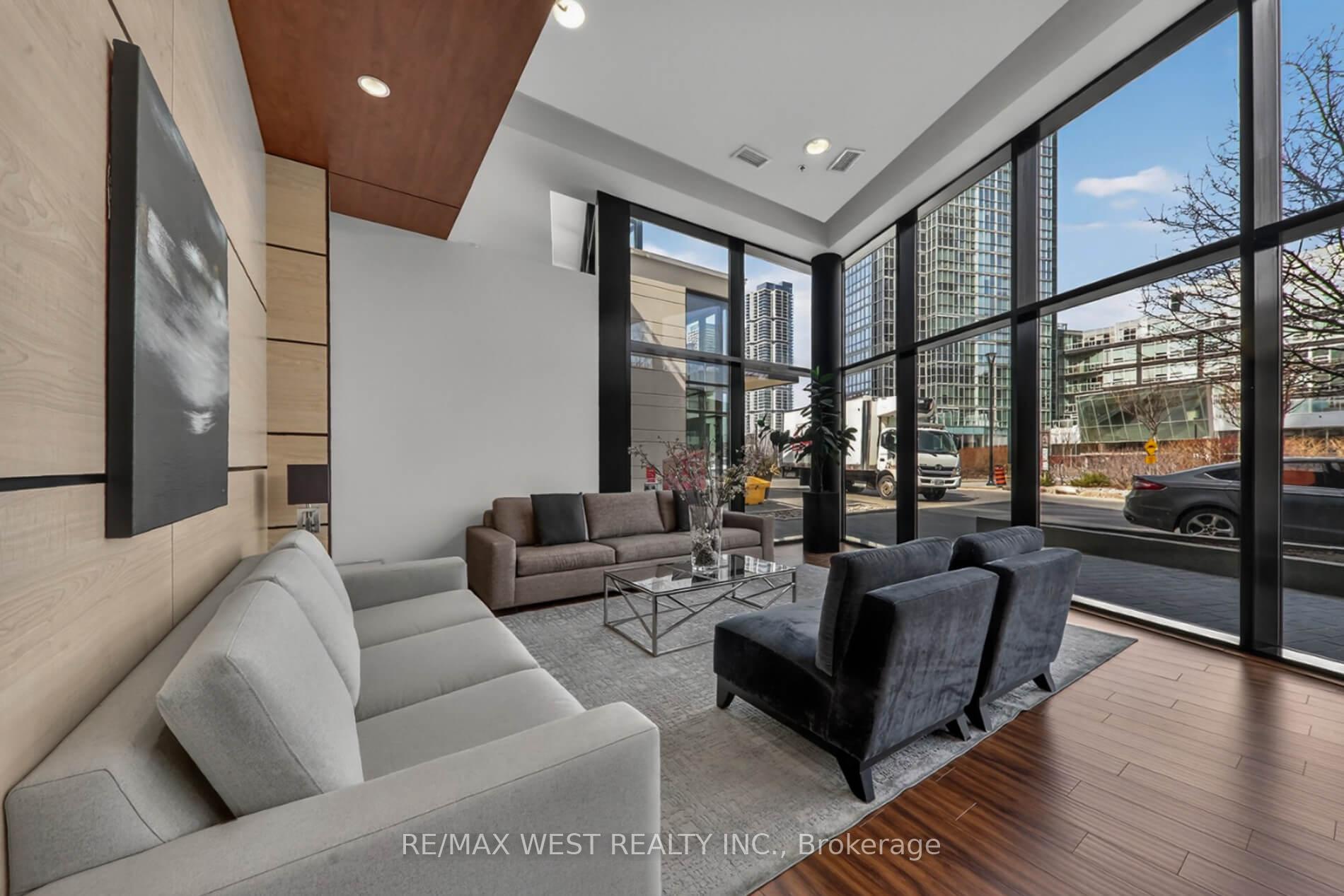 Photo 7 of Unit 605, 2900 Highway 7, Vaughan, Concord — HOMEH