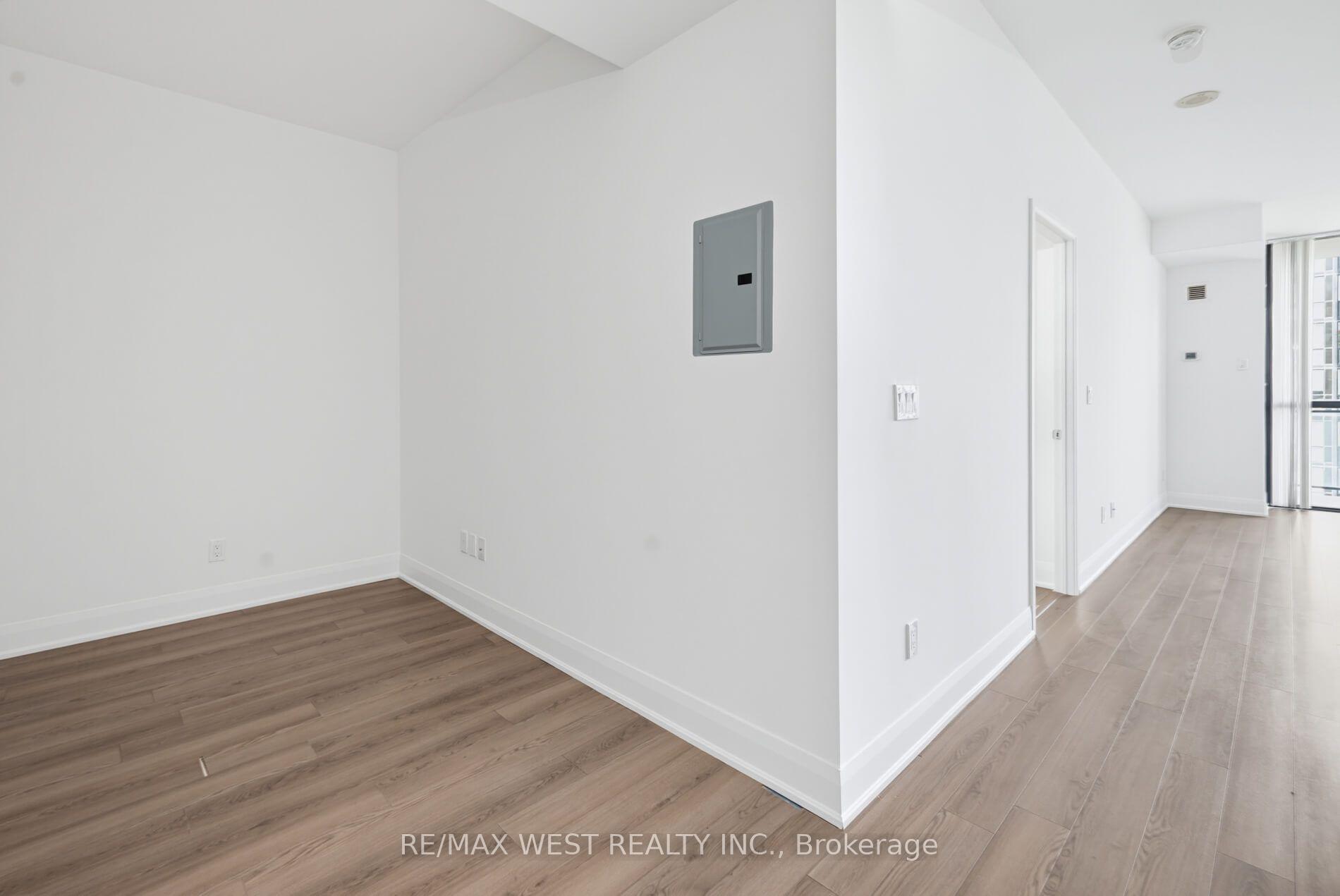 Photo 12 of Unit 605, 2900 Highway 7, Vaughan, Concord — HOMEH