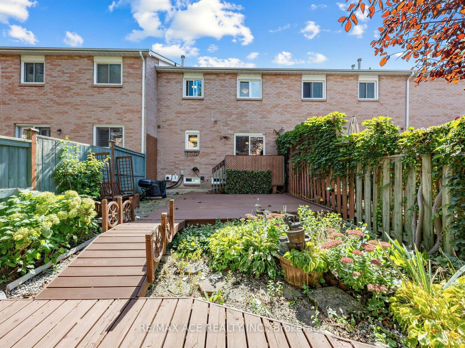 Photo 35 of 40 Weekes Drive, Ajax, Central West — HOMEH