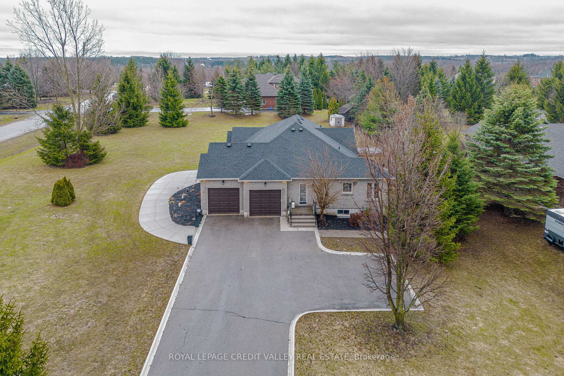 Photo 5 of 48 Rayburn Meadows Road, East Garafraxa, Rural East Garafraxa — HOMEH