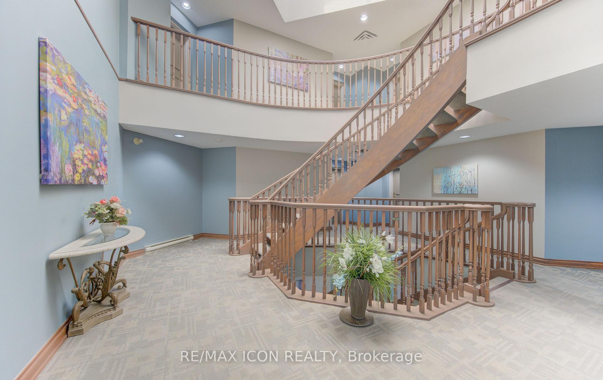 Photo 4 of Unit 32, 45 Blue Springs Drive, Waterloo, Colonial Acres — HOMEH