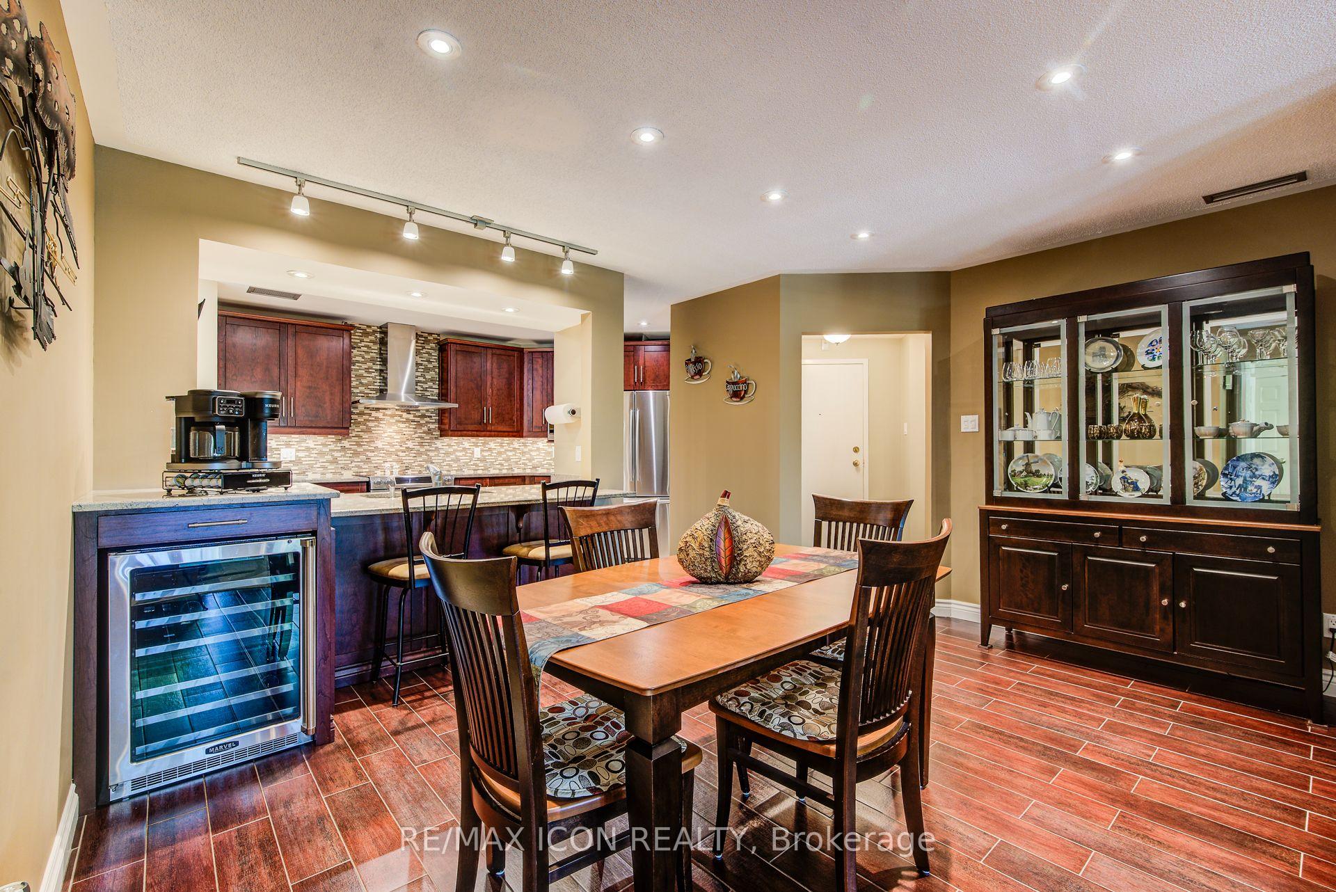 Photo 12 of Unit 32, 45 Blue Springs Drive, Waterloo, Colonial Acres — HOMEH