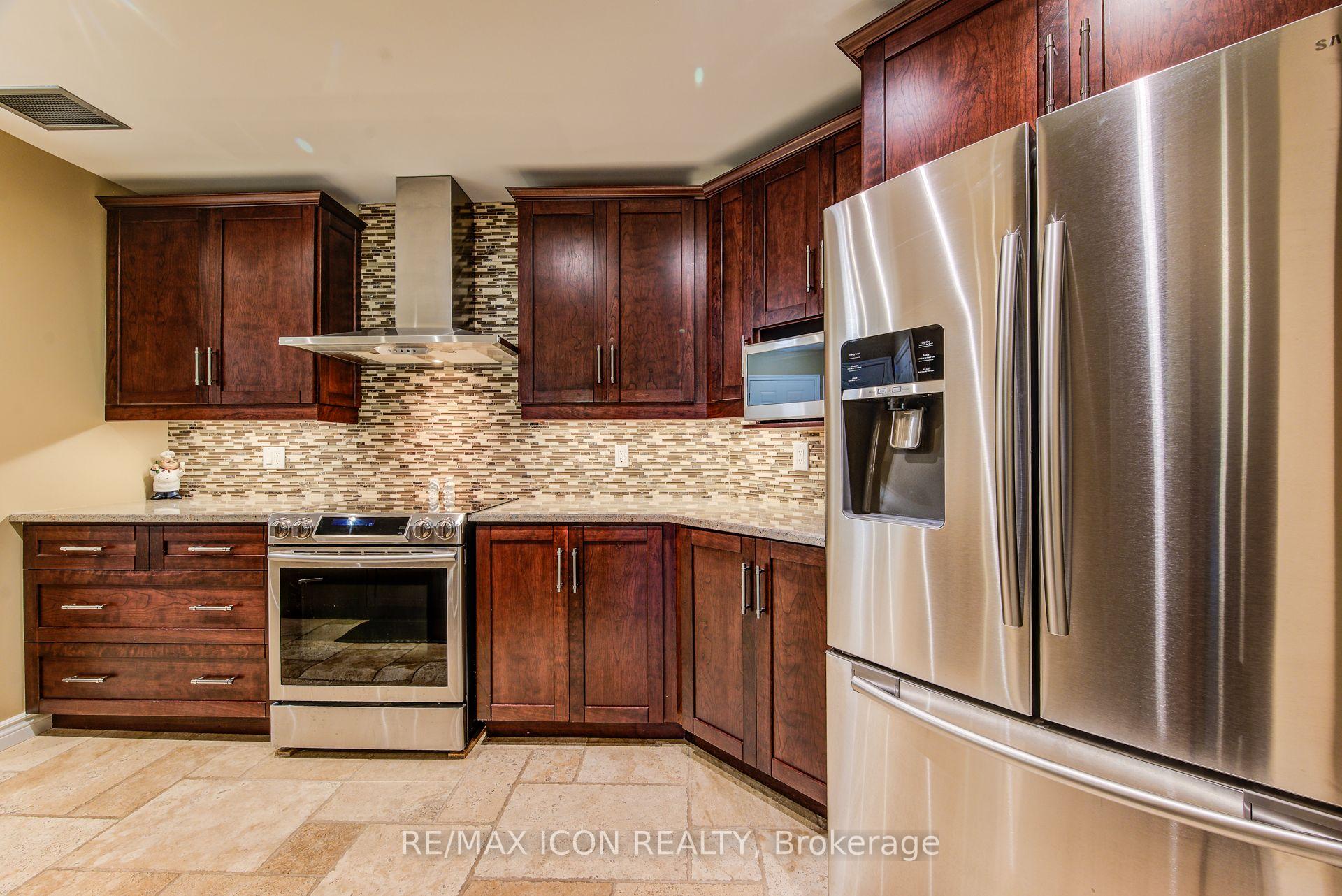 Photo 15 of Unit 32, 45 Blue Springs Drive, Waterloo, Colonial Acres — HOMEH