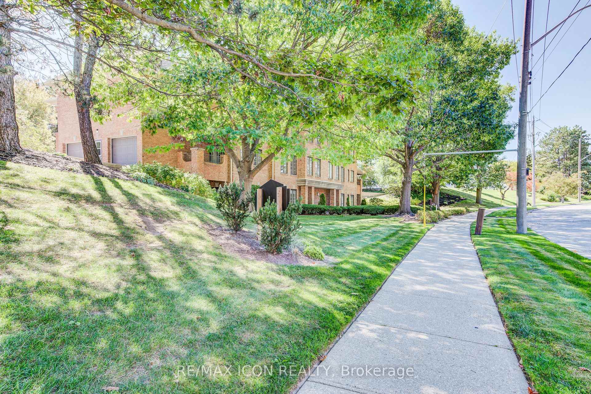 Photo 36 of Unit 32, 45 Blue Springs Drive, Waterloo, Colonial Acres — HOMEH