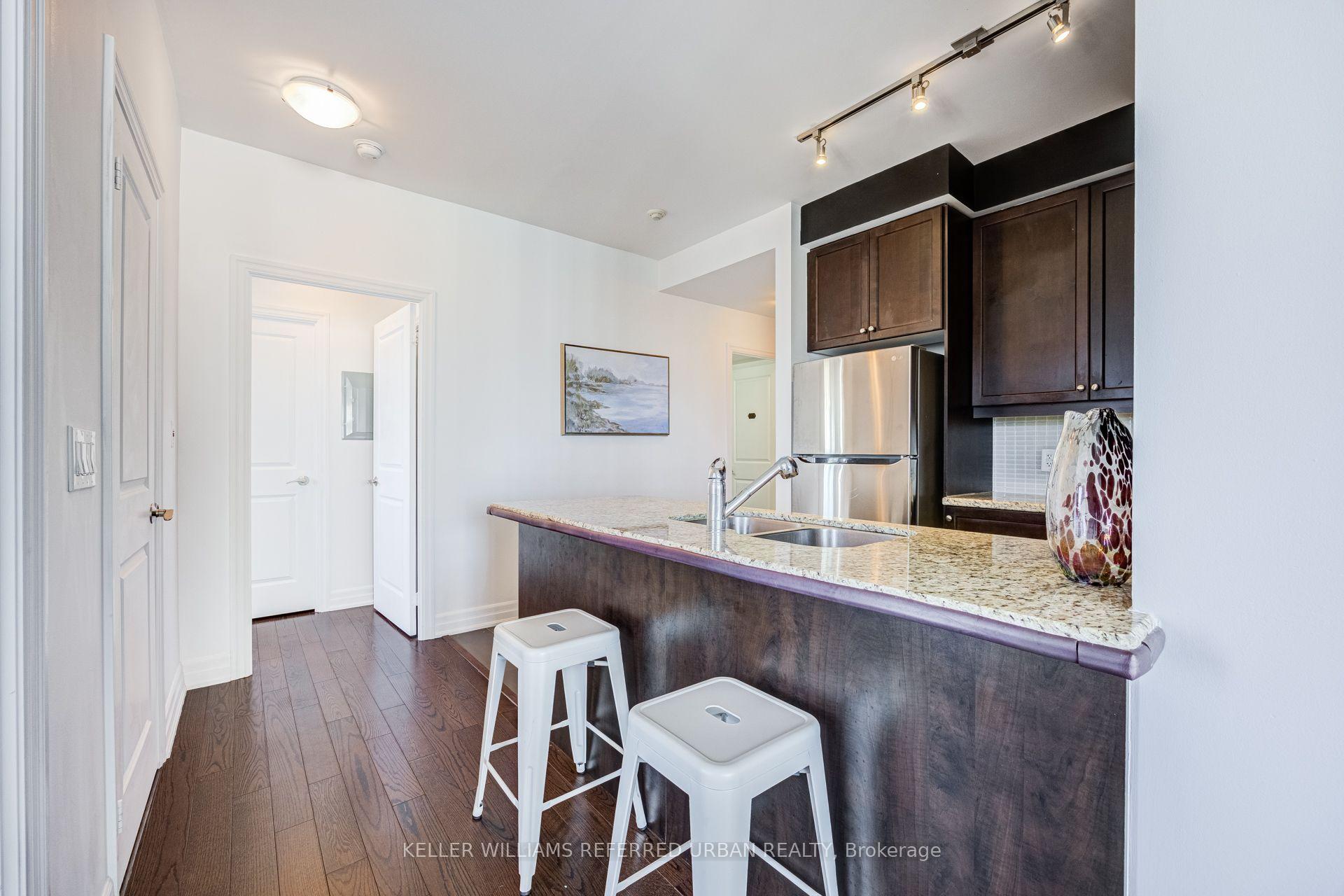 Photo 5 of Unit 1006, 500 St Clair Avenue W, Toronto, Humewood-Cedarvale — HOMEH