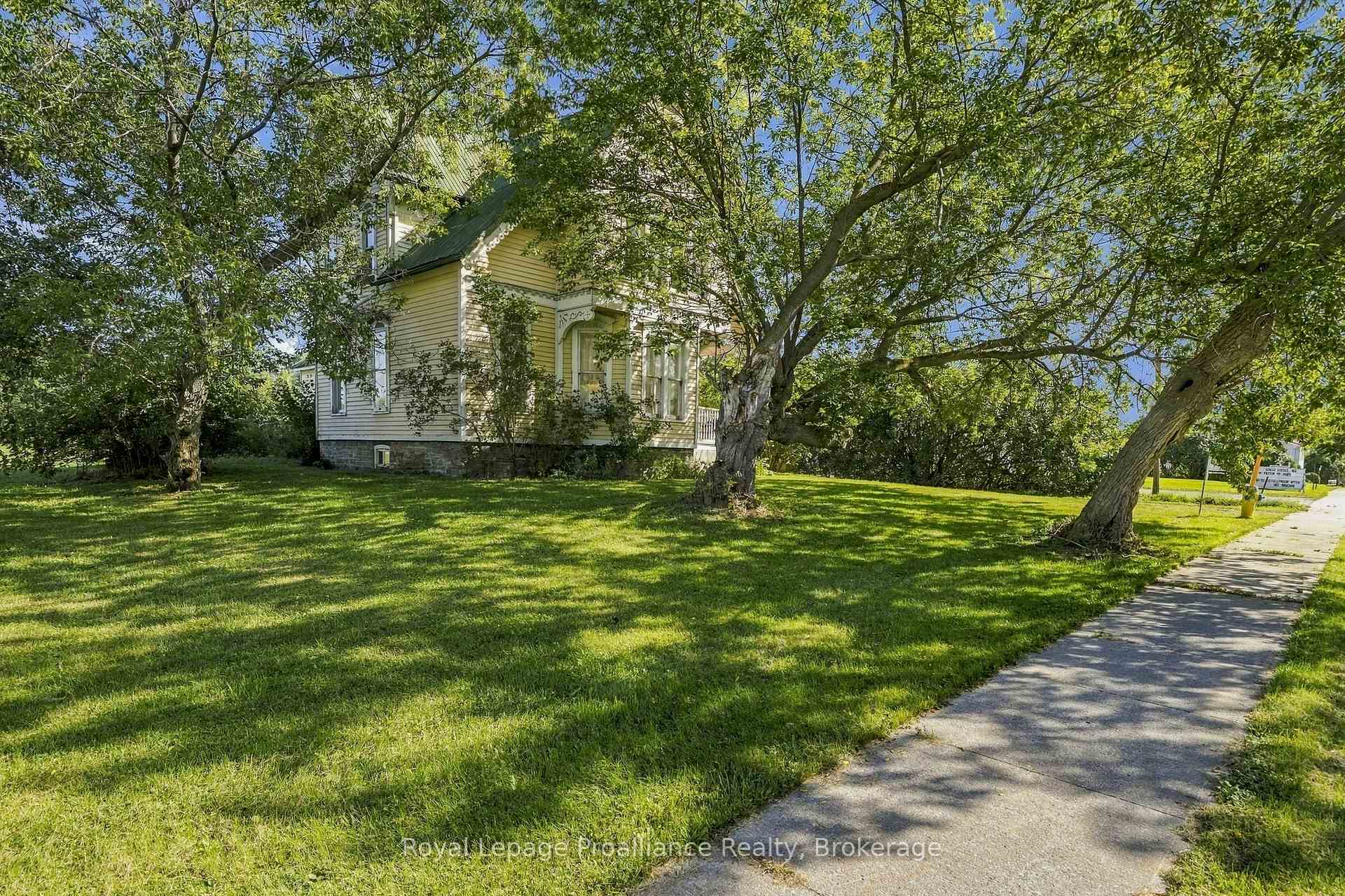 Photo 2 of 228 County Rd 29, Prince Edward County, Ameliasburg Ward — HOMEH