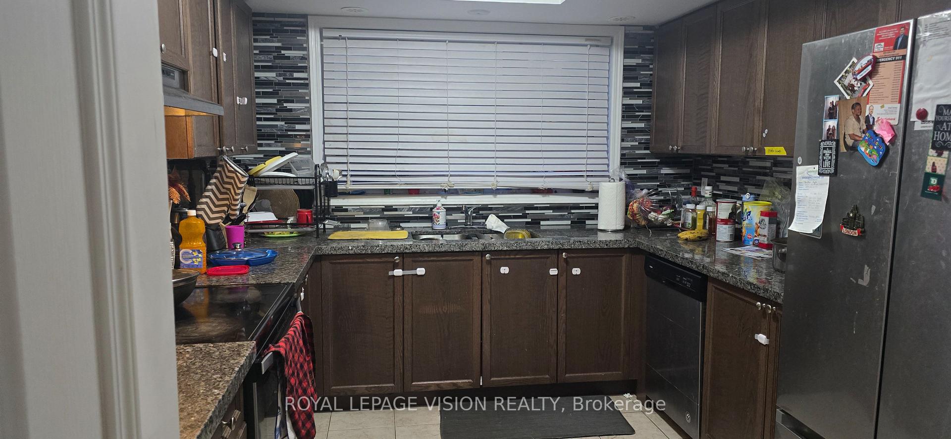 Photo 3 of Unit 358, 2392 Chevron Prince Path, Oshawa, Windfields — HOMEH