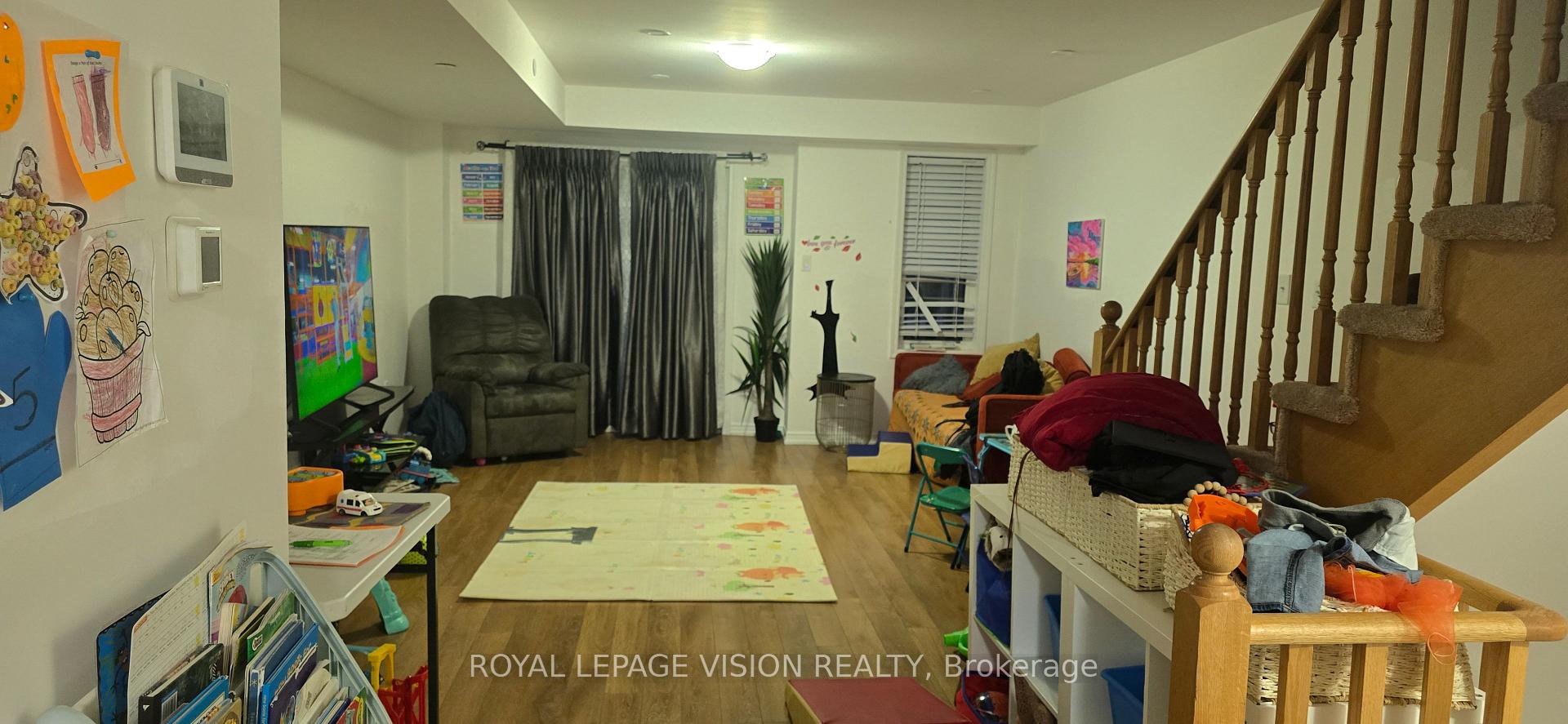 Photo 9 of Unit 358, 2392 Chevron Prince Path, Oshawa, Windfields — HOMEH