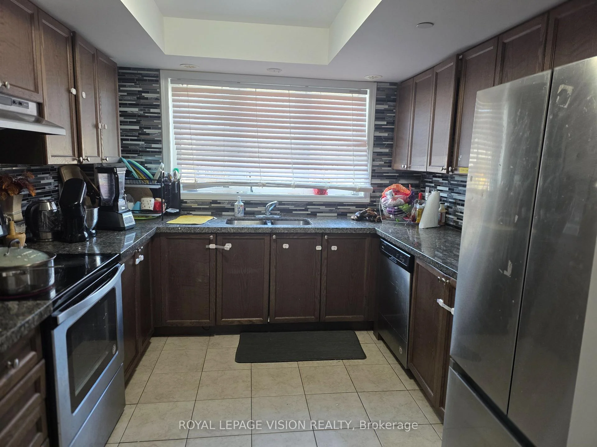 Photo 4 of Unit 358, 2392 Chevron Prince Path, Oshawa, Windfields — HOMEH