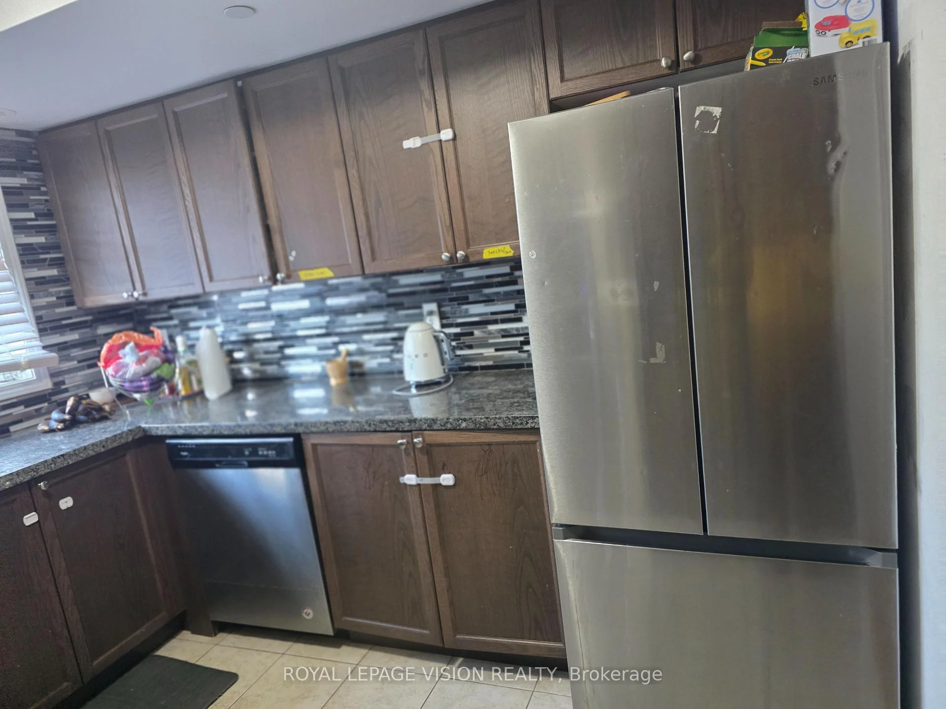 Photo 6 of Unit 358, 2392 Chevron Prince Path, Oshawa, Windfields — HOMEH