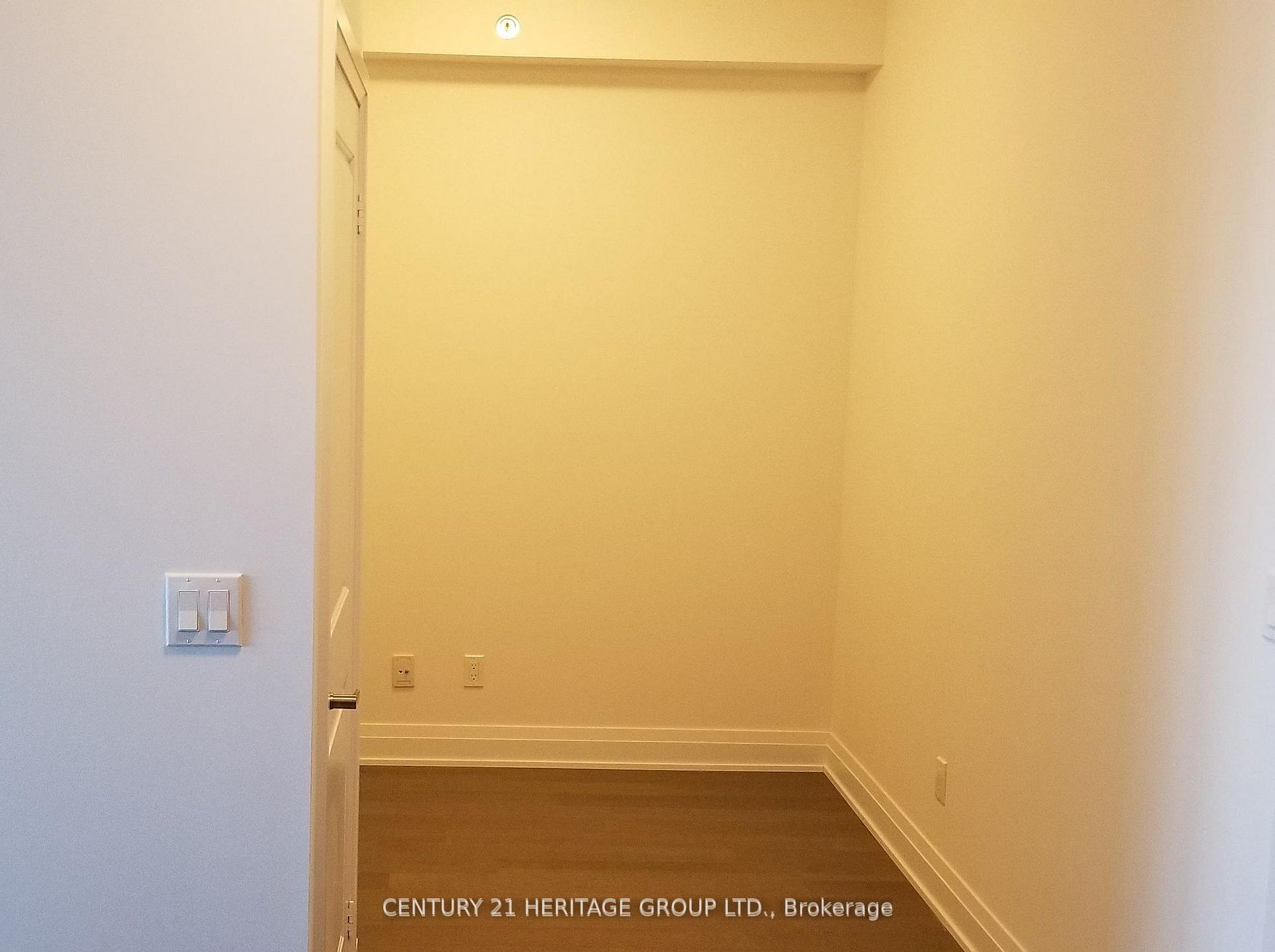Photo 10 of Unit 1706, 55 Speers Road, Oakville, Central — HOMEH