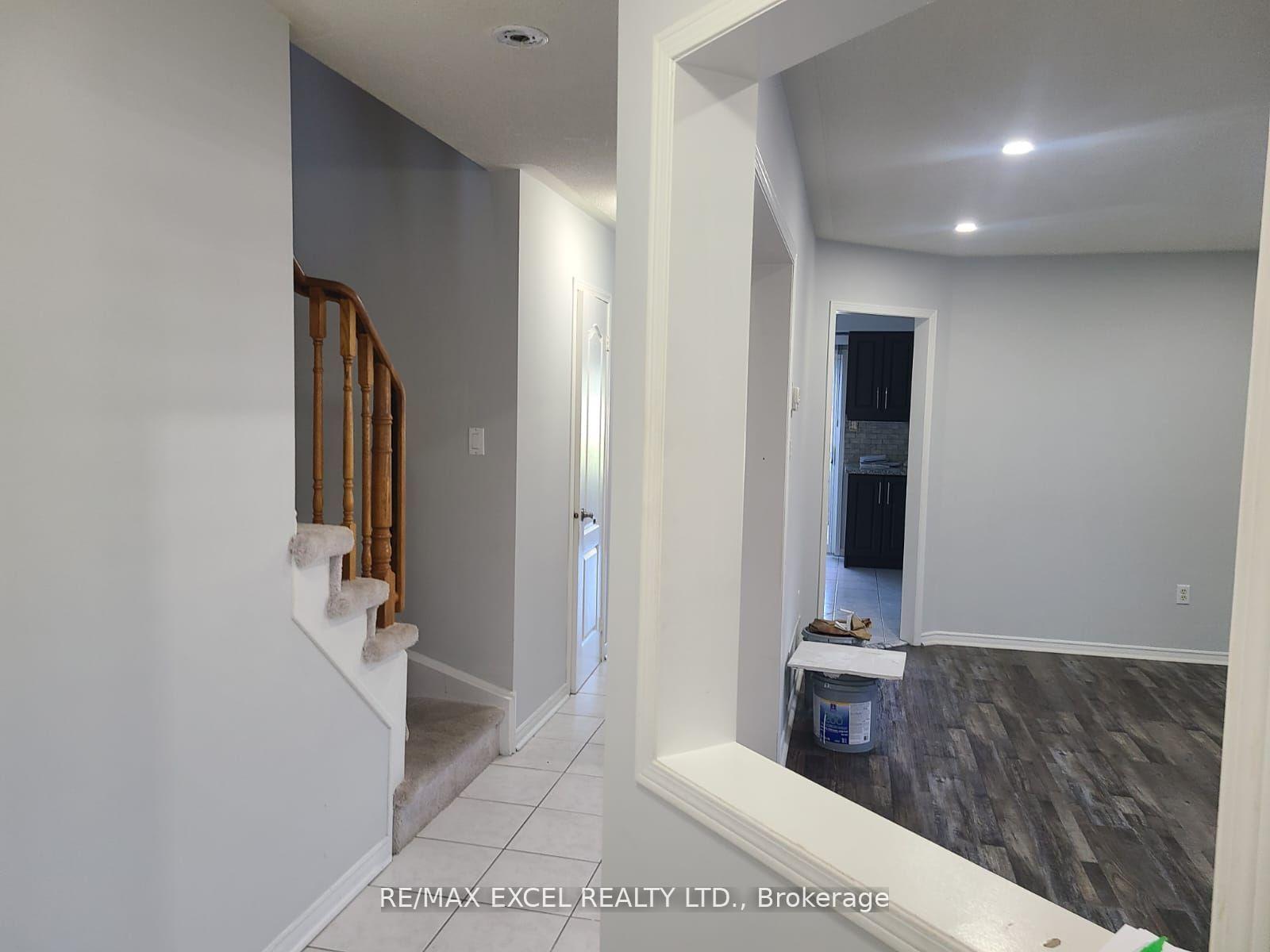 Photo 2 of 95 Bunchberry Way, Brampton, Sandringham-Wellington — HOMEH