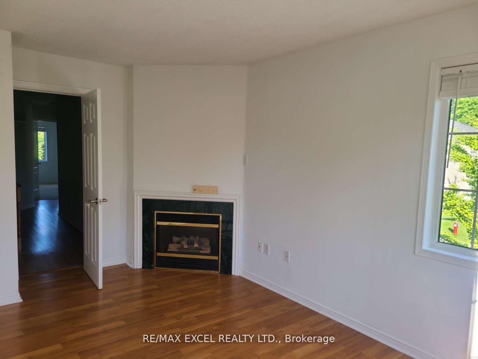 Photo 8 of 95 Bunchberry Way, Brampton, Sandringham-Wellington — HOMEH