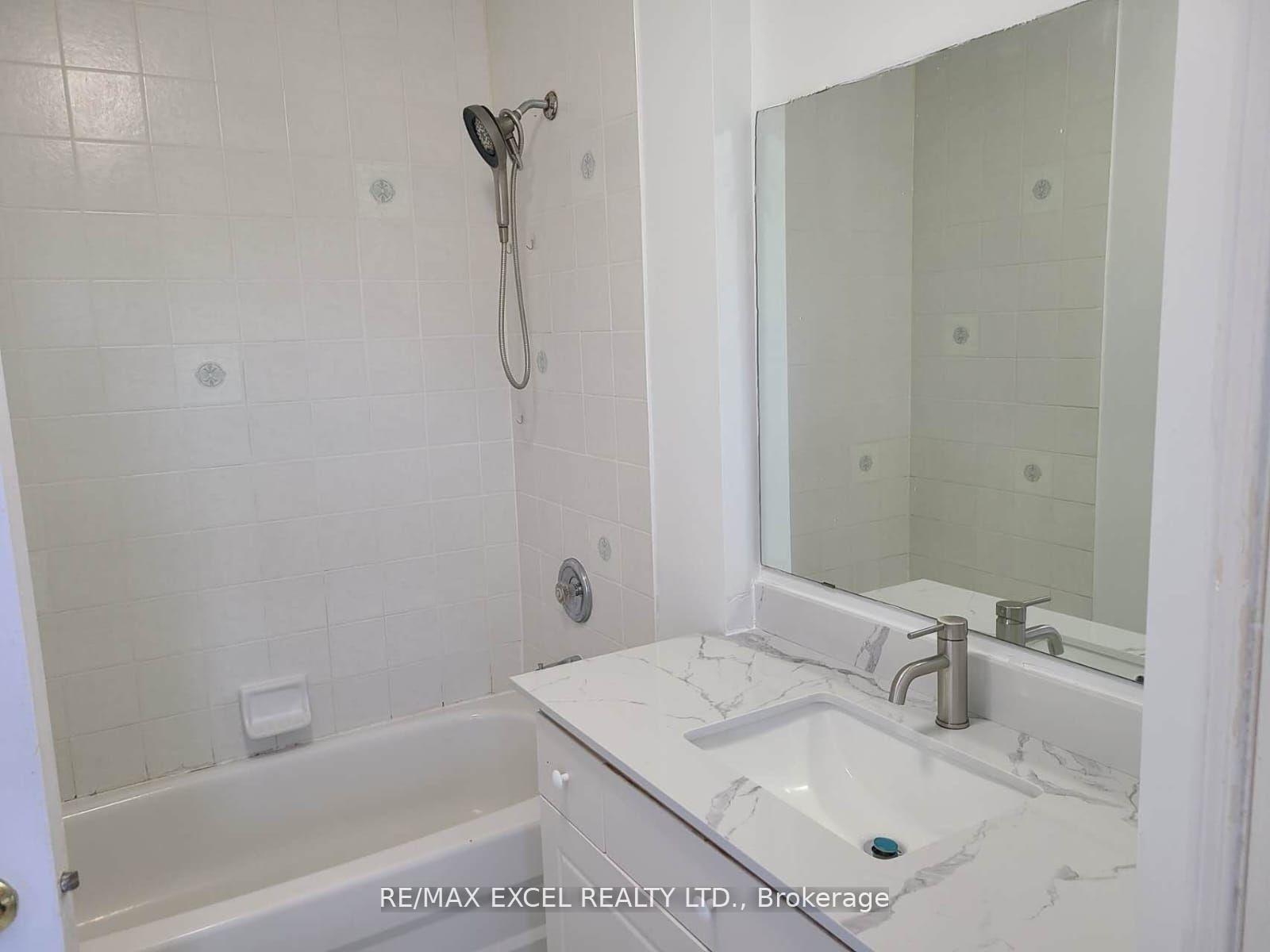 Photo 11 of 95 Bunchberry Way, Brampton, Sandringham-Wellington — HOMEH