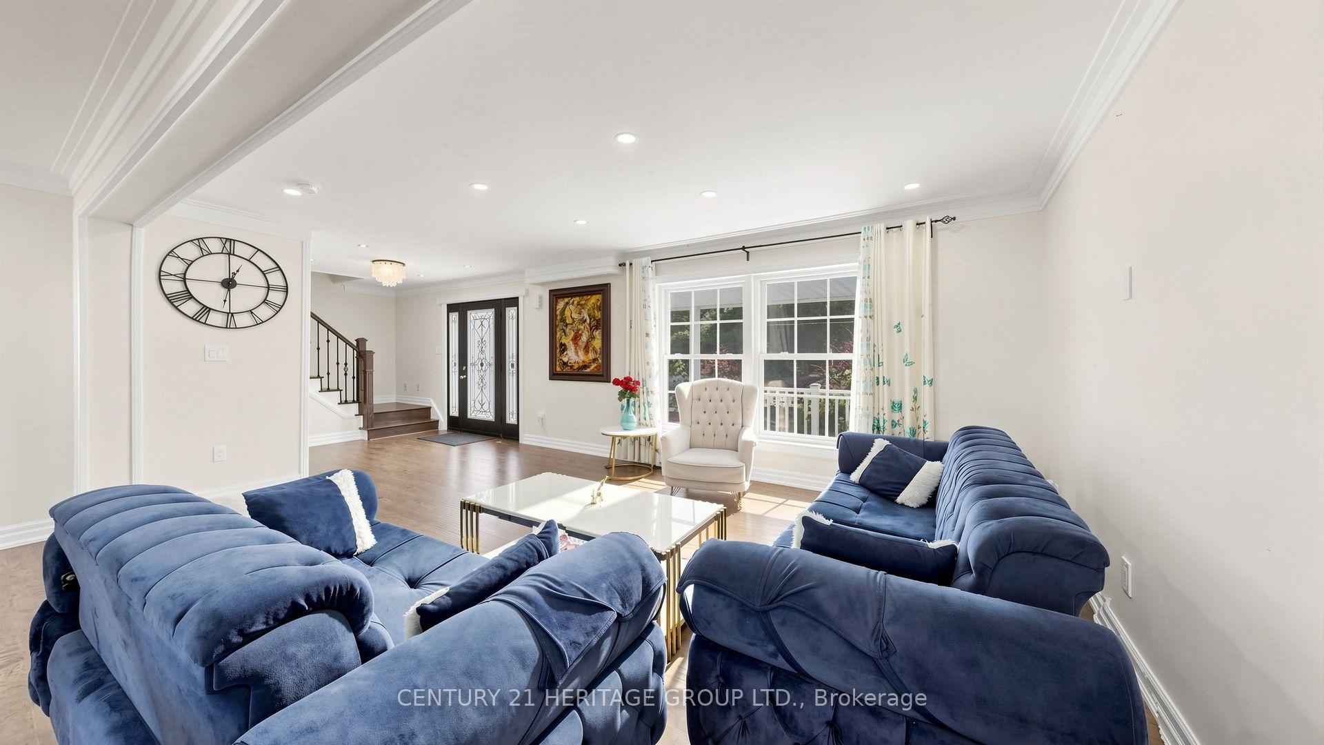 Photo 6 of 70 Royal Orchard Boulevard, Markham, Royal Orchard — HOMEH