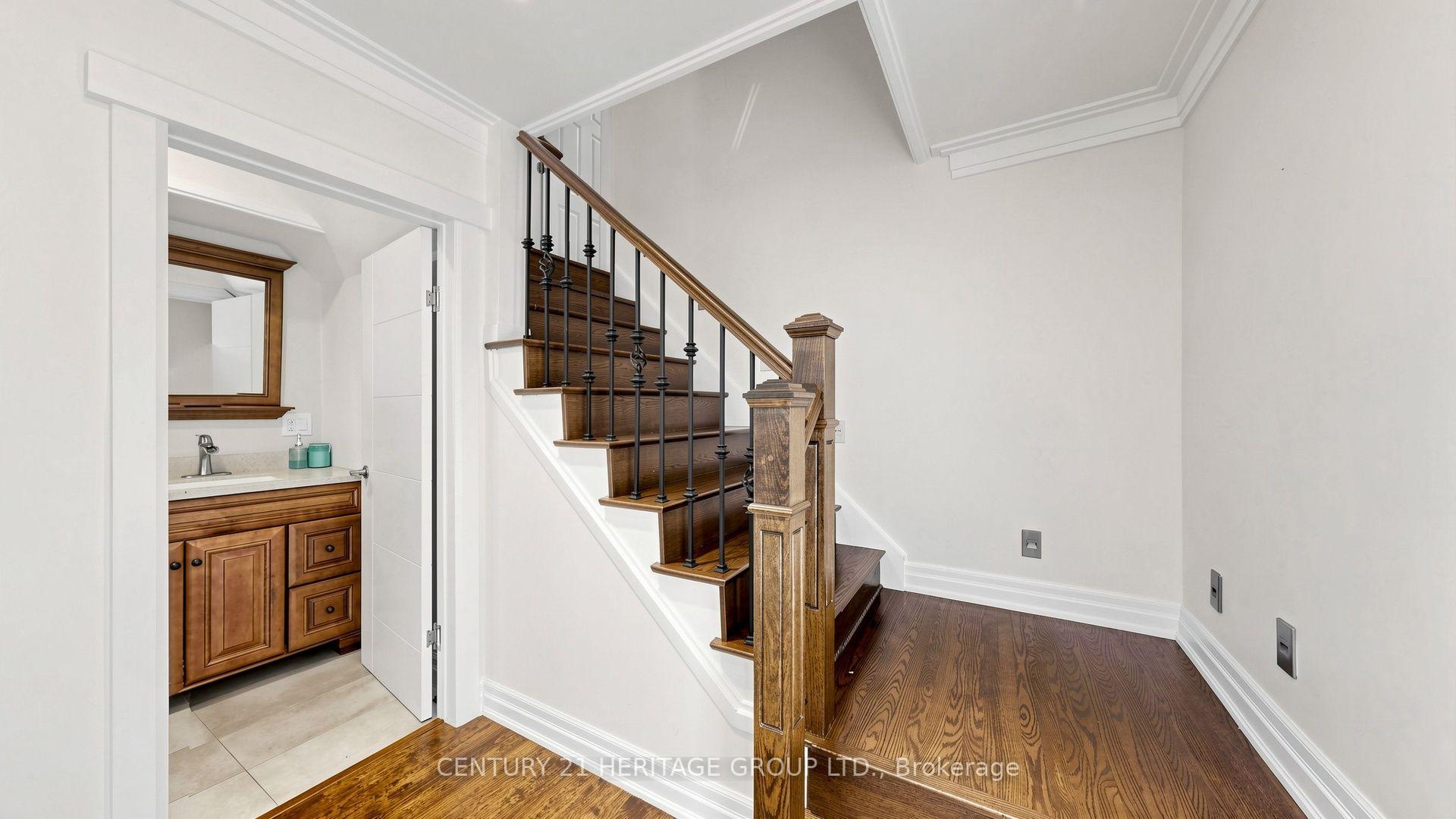 Photo 18 of 70 Royal Orchard Boulevard, Markham, Royal Orchard — HOMEH