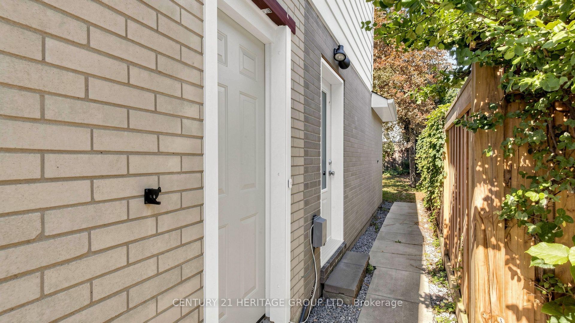 Photo 46 of 70 Royal Orchard Boulevard, Markham, Royal Orchard — HOMEH