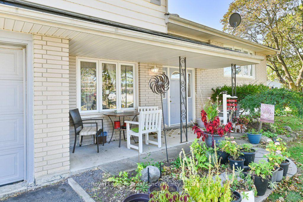Photo 7 of 145 Leland Drive, Belleville, Belleville Ward — HOMEH