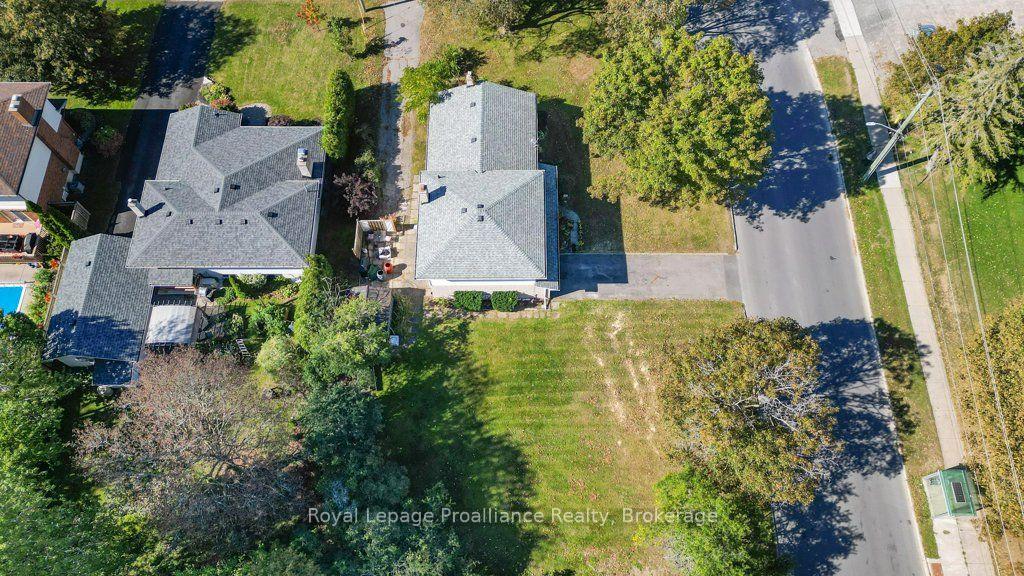 Photo 21 of 145 Leland Drive, Belleville, Belleville Ward — HOMEH