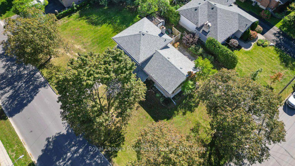 Photo 25 of 145 Leland Drive, Belleville, Belleville Ward — HOMEH