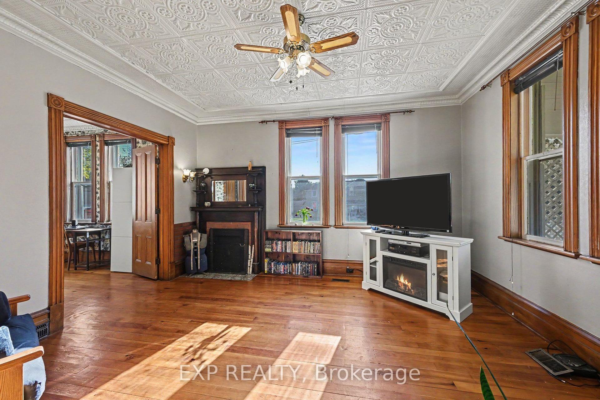 Photo 5 of 122 Clarence Street, Lanark Highlands, Lanark Highlands (Lanark Village) — HOMEH