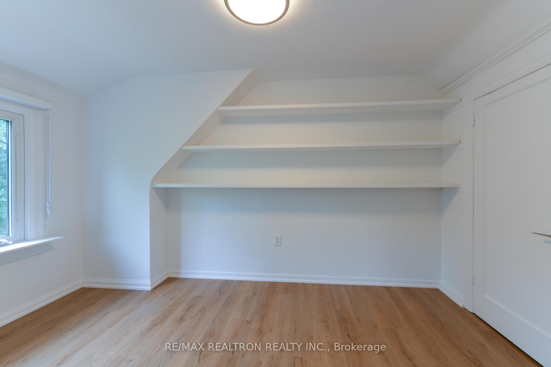 Photo 35 of 150 Upper Canada Drive, North York, St. Andrew-Windfields — HOMEH