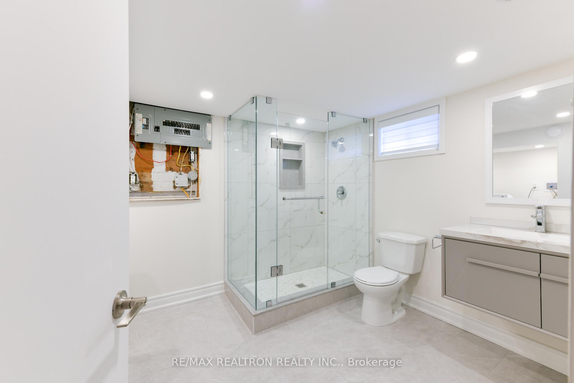 Photo 44 of 150 Upper Canada Drive, North York, St. Andrew-Windfields — HOMEH