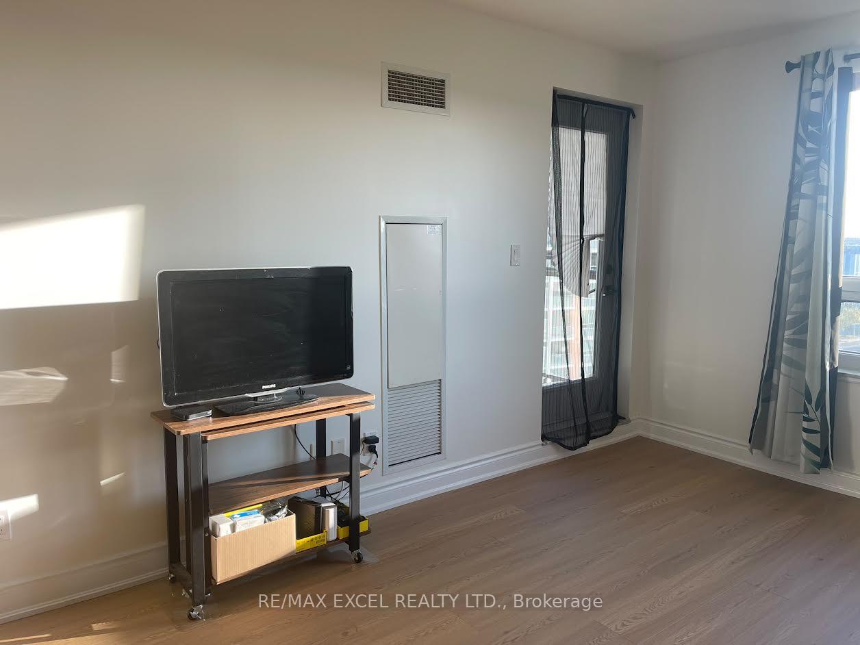 Photo 9 of Unit 1002, 60 South Town Centre Boulevard, Markham, Unionville — HOMEH