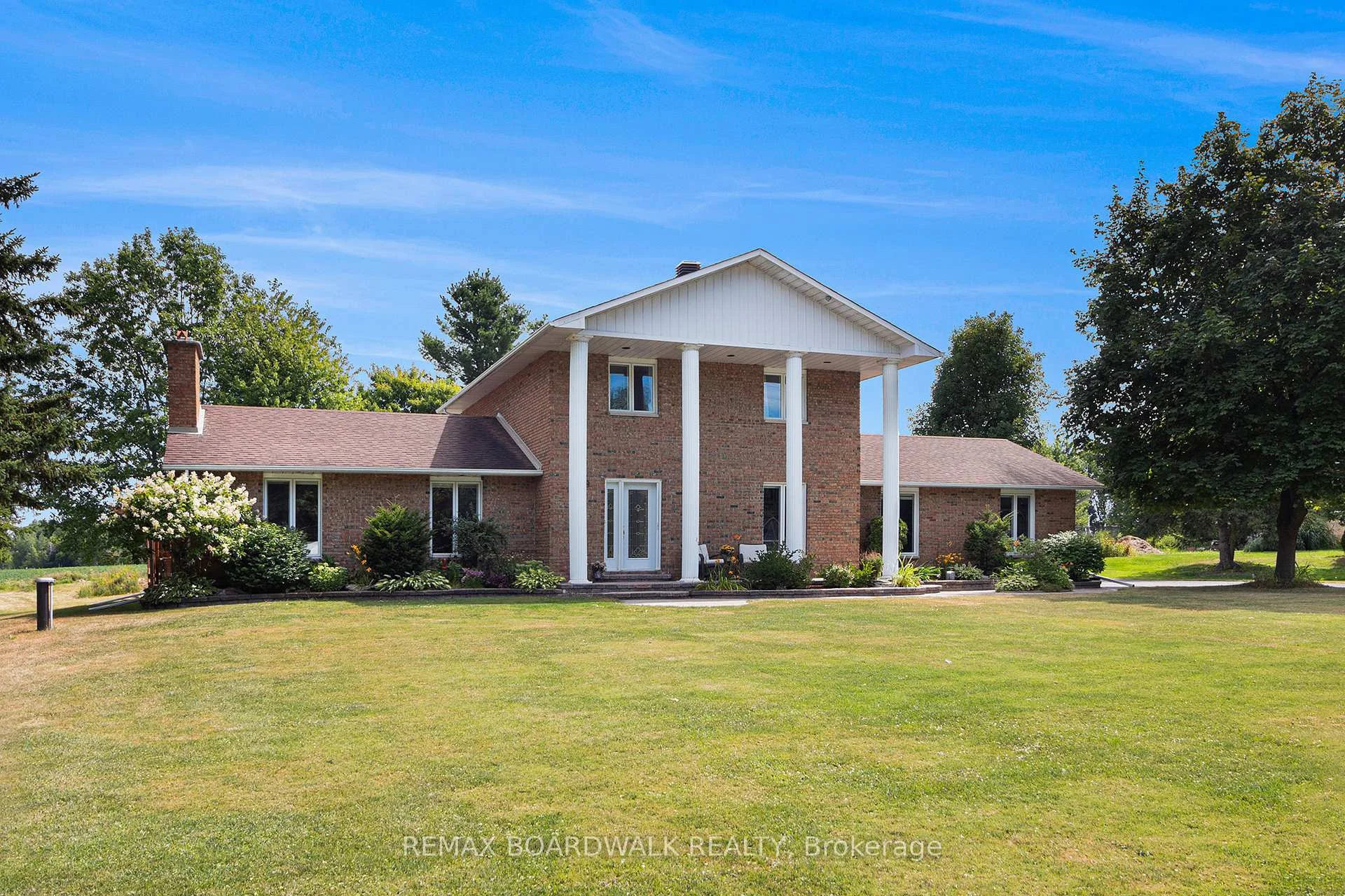 Photo 8 of 1139 St Joseph Road, Russell, Russell Twp — HOMEH