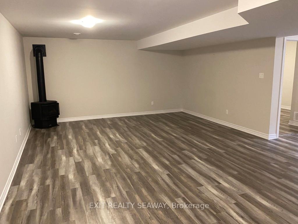 Photo 12 of 2333 Watson Crescent, Cornwall — HOMEH