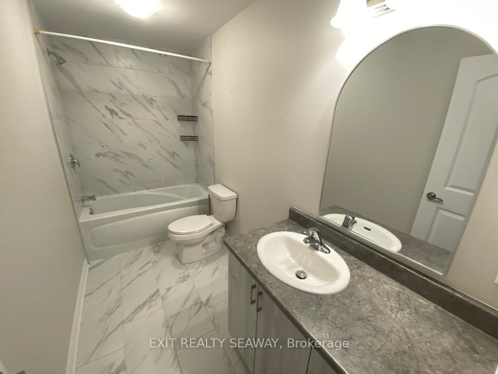 Photo 15 of 2333 Watson Crescent, Cornwall — HOMEH