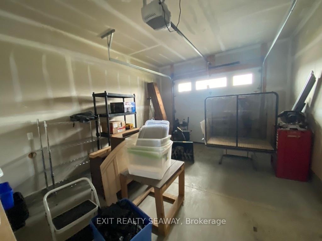 Photo 23 of 2333 Watson Crescent, Cornwall — HOMEH