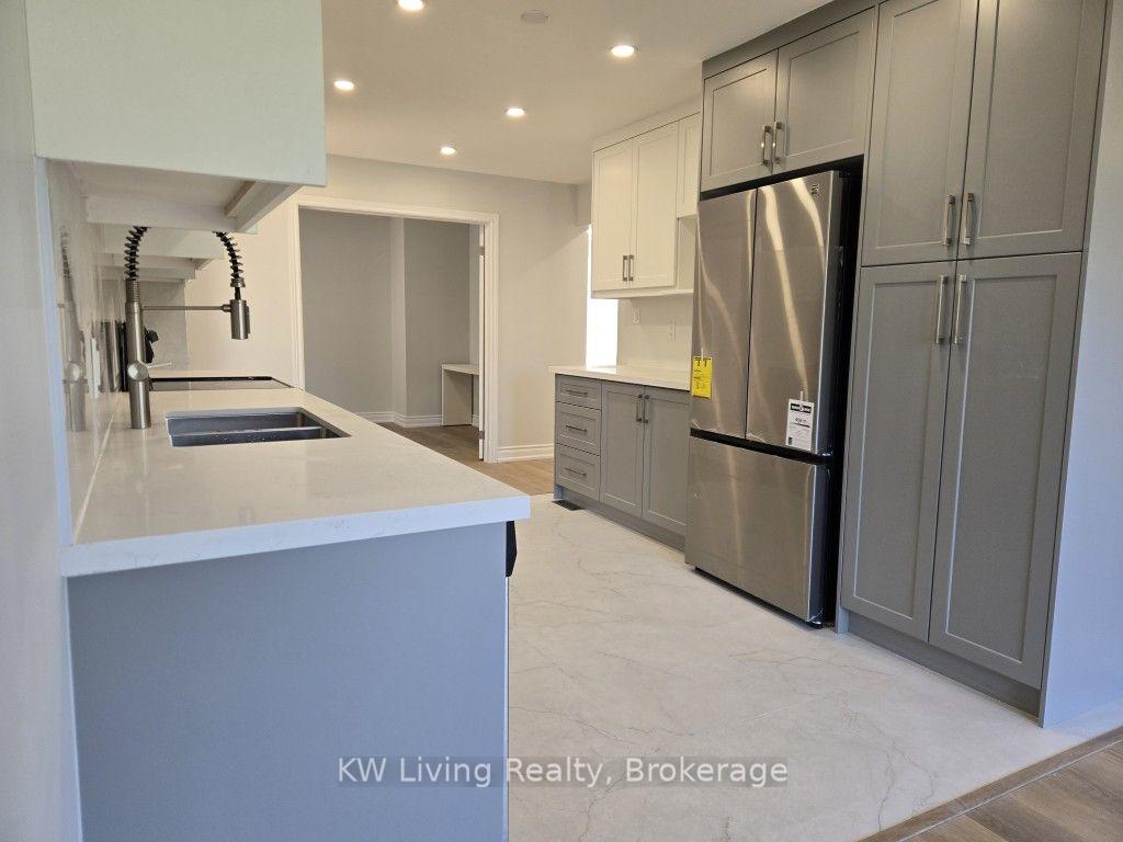 Photo 9 of Unit Main, 58 Roughfield Crescent, Scarborough, Agincourt North — HOMEH