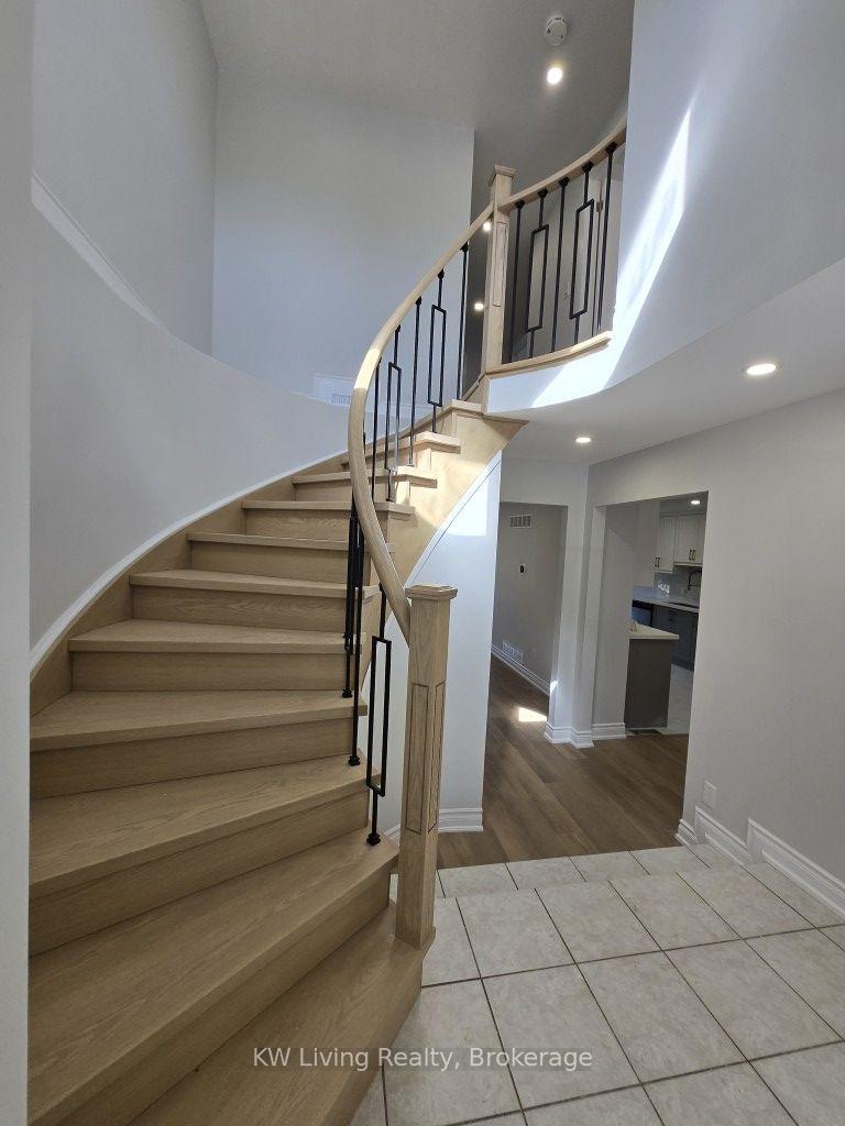 Photo 10 of Unit Main, 58 Roughfield Crescent, Scarborough, Agincourt North — HOMEH