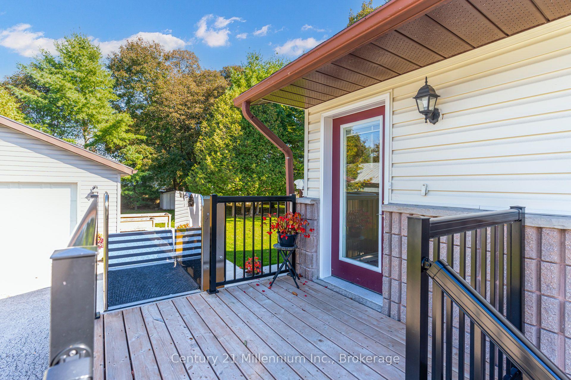 Photo 5 of 499 Tyson Street, South Bruce Peninsula — HOMEH