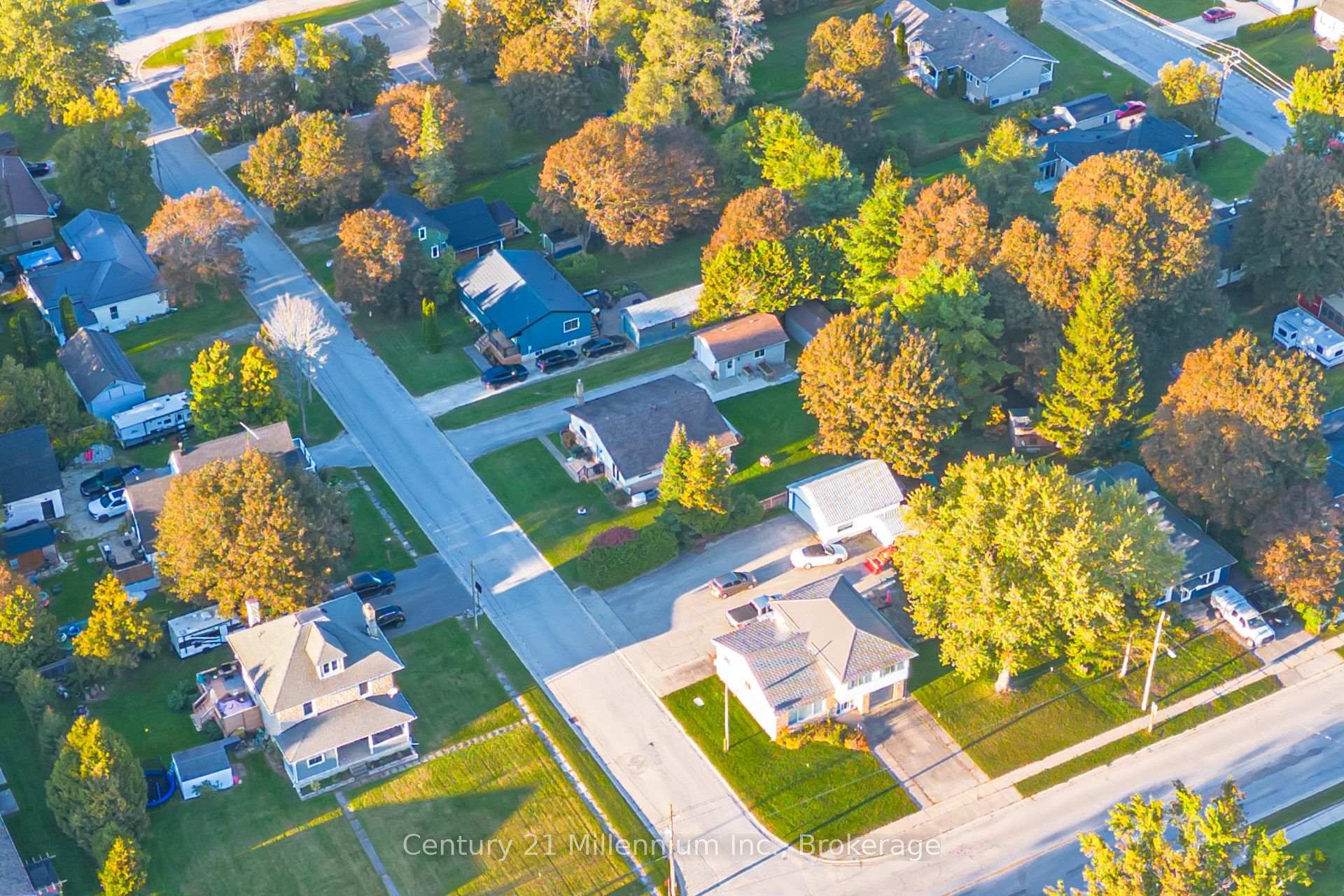 Photo 47 of 499 Tyson Street, South Bruce Peninsula — HOMEH