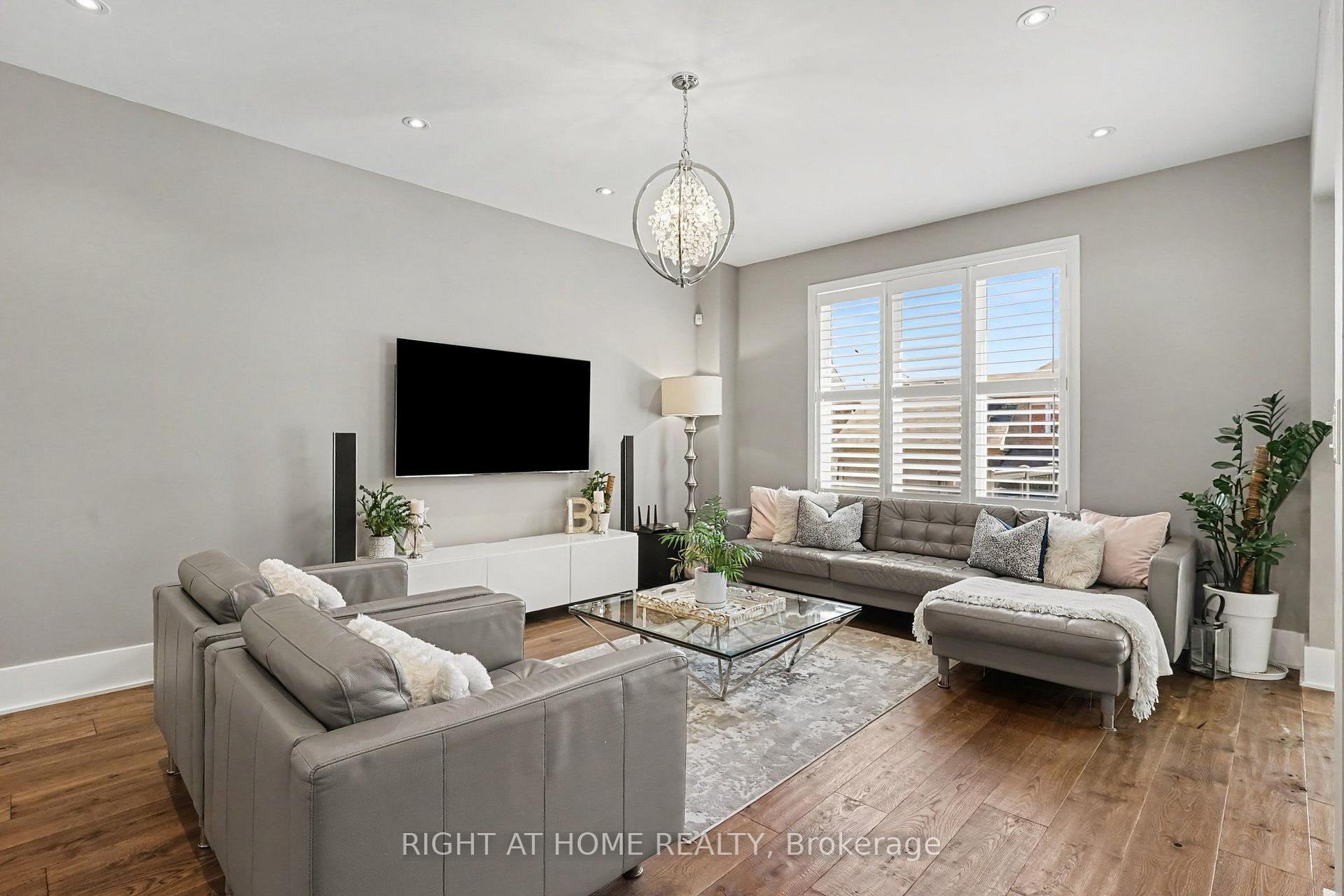 Photo 7 of 420 Kincardine Terrace, Milton, Scott — HOMEH