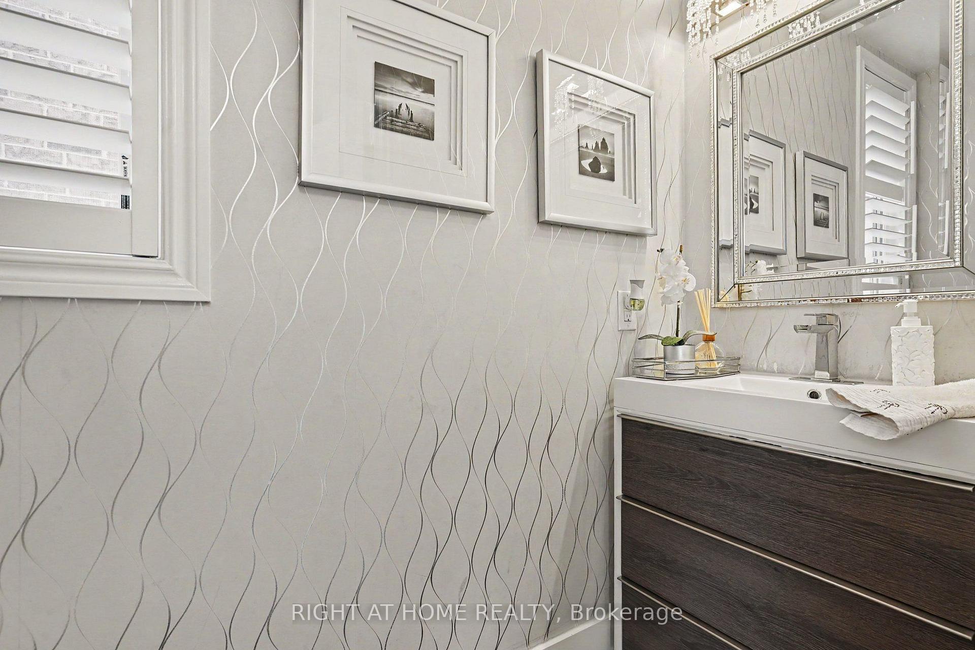 Photo 9 of 420 Kincardine Terrace, Milton, Scott — HOMEH