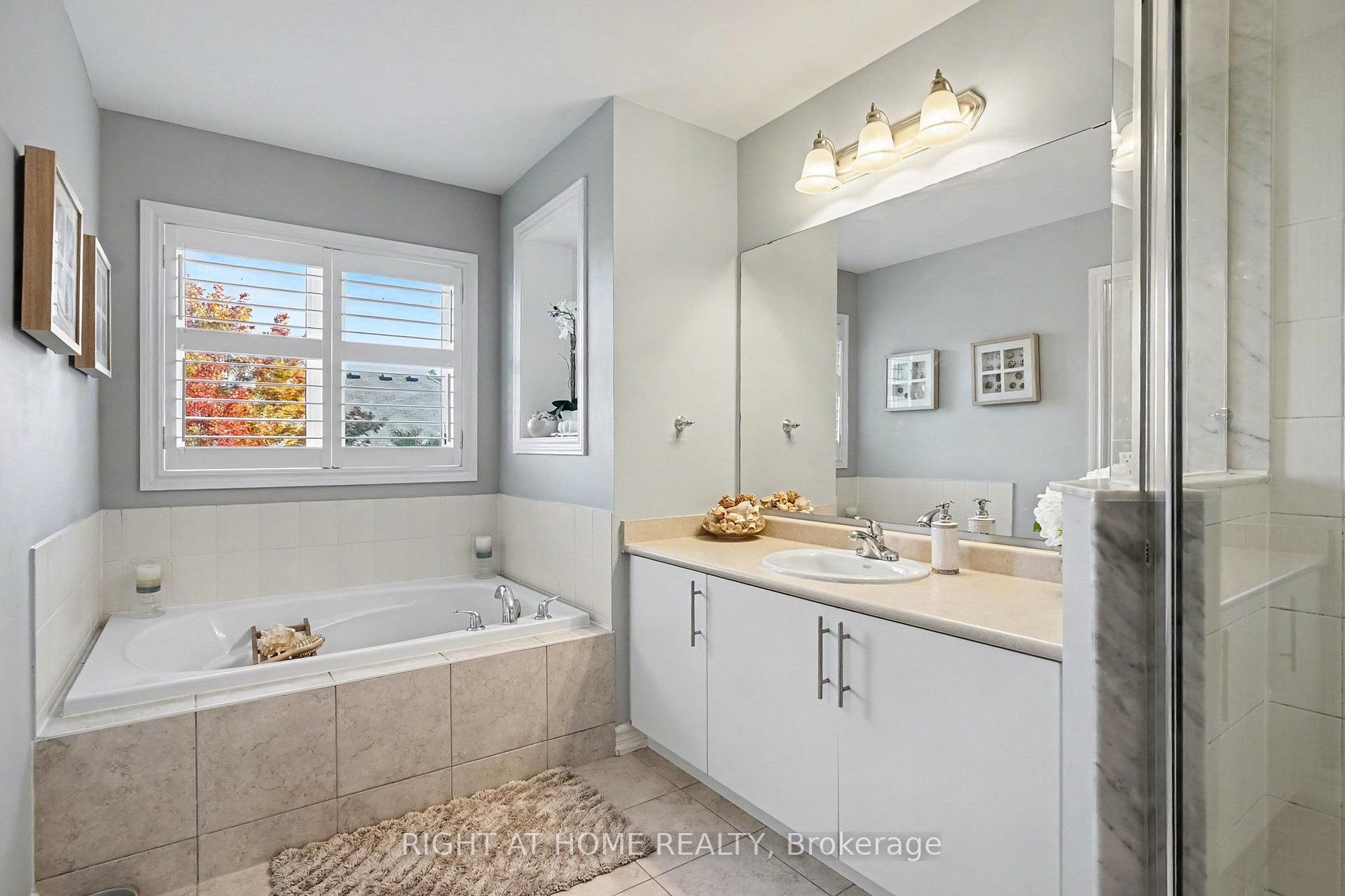 Photo 12 of 420 Kincardine Terrace, Milton, Scott — HOMEH