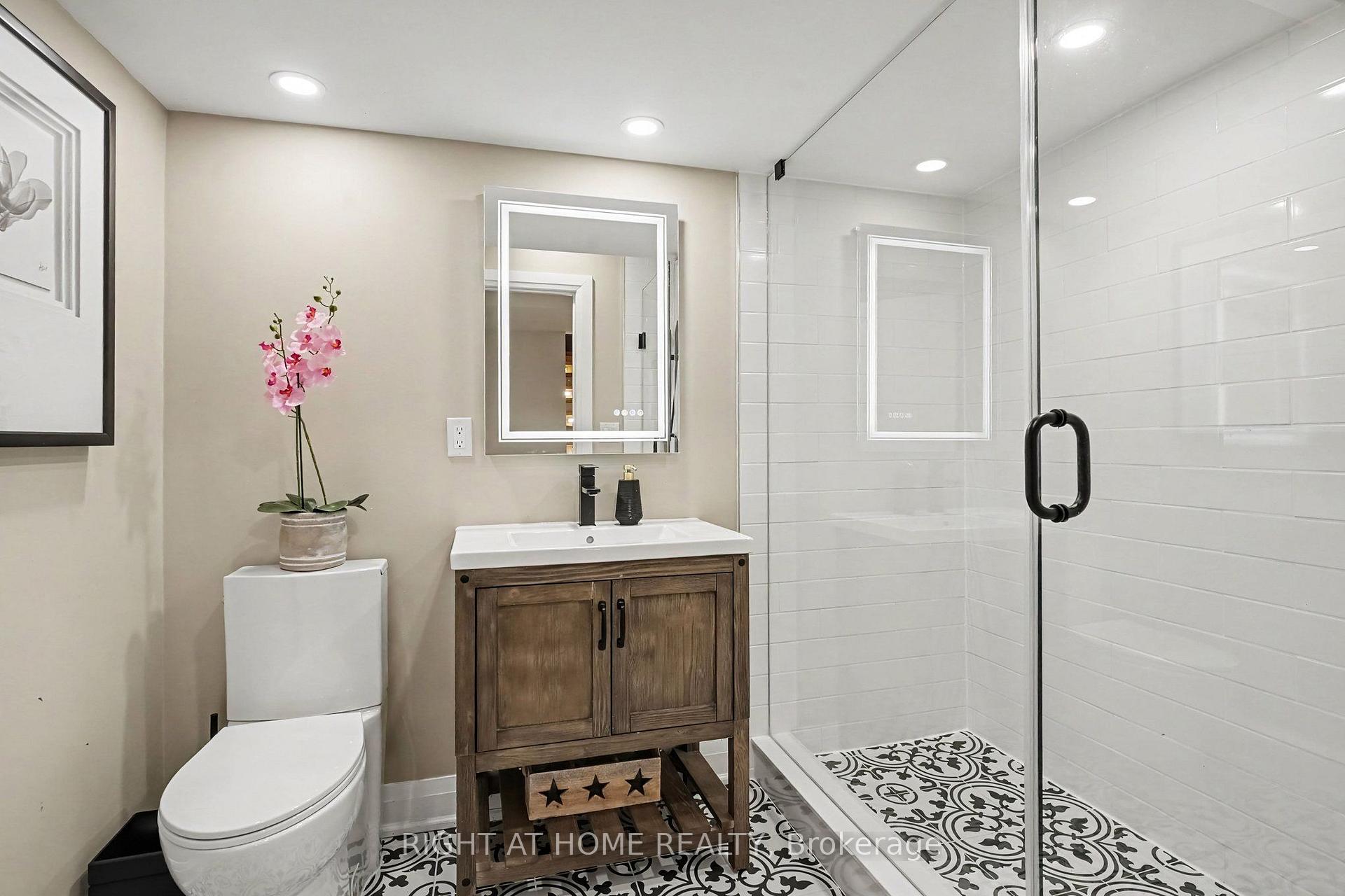 Photo 23 of 420 Kincardine Terrace, Milton, Scott — HOMEH