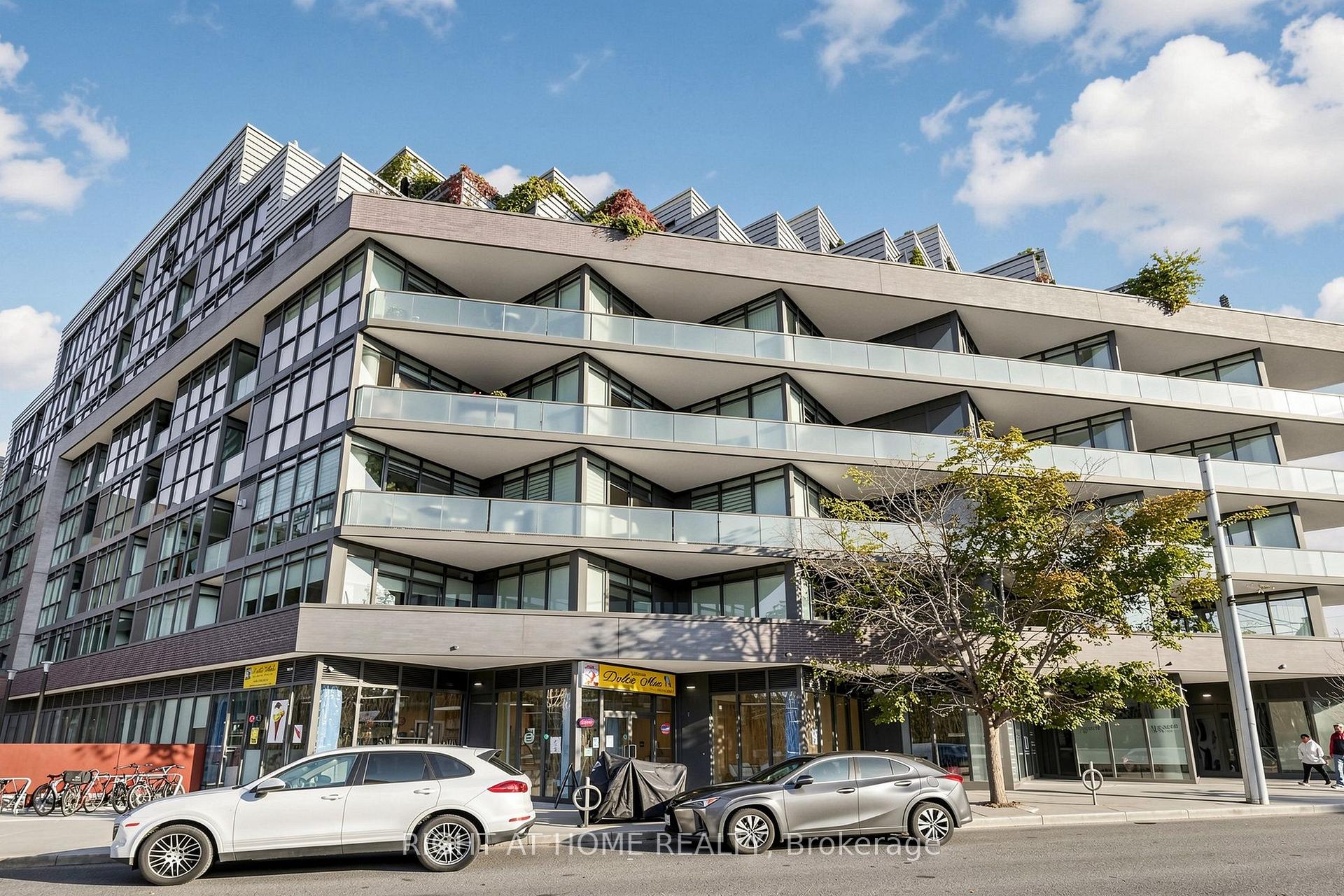 Photo 3 of Unit 307, 36 Howard Park Avenue, Toronto, Roncesvalles — HOMEH